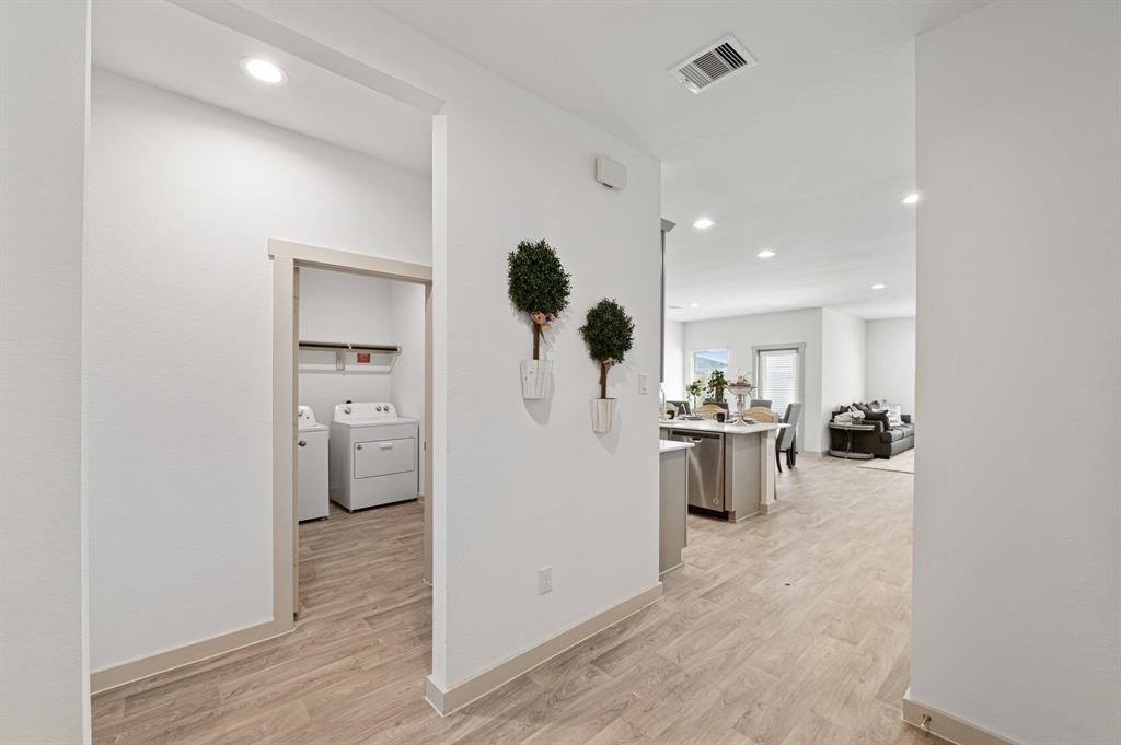 7214 Sunset Creek Drive Property Photo 1