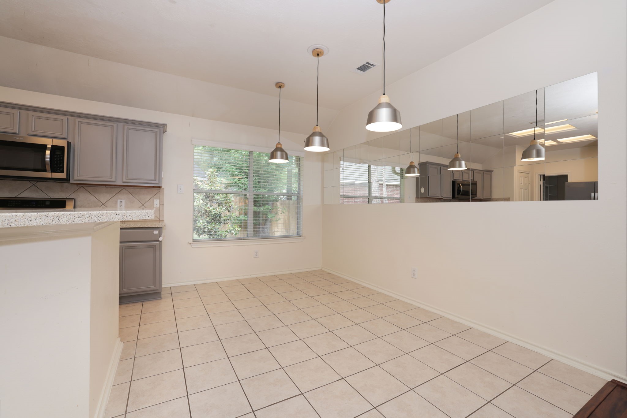 7 N Regan Mead Circle Property Photo 21