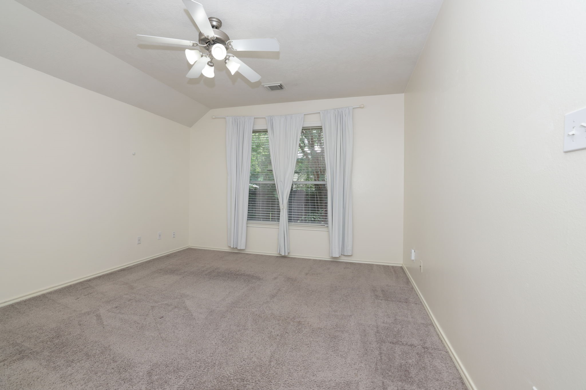 7 N Regan Mead Circle Property Photo 23