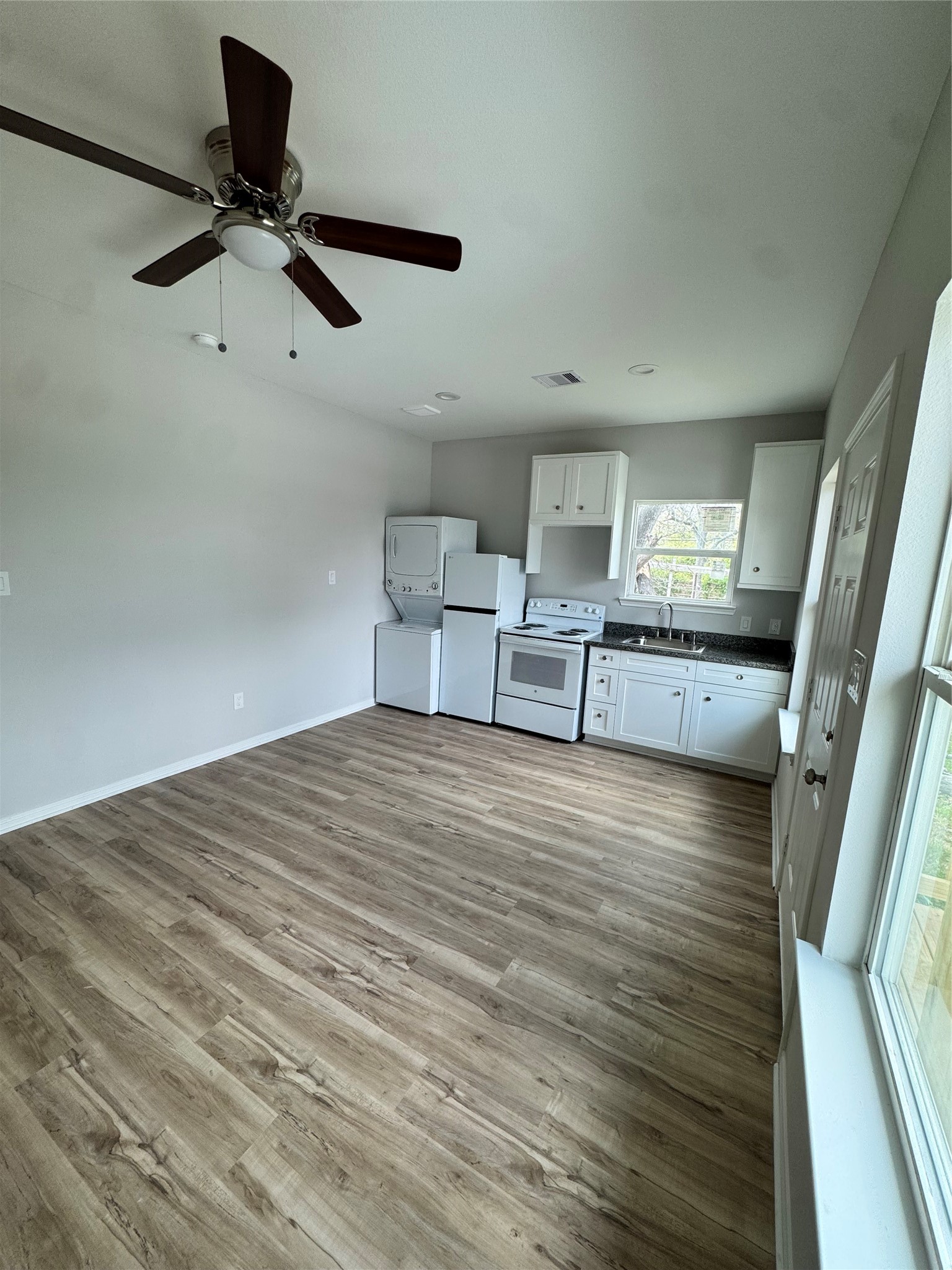 103 A Lincoln Cedar Drive Property Photo 6