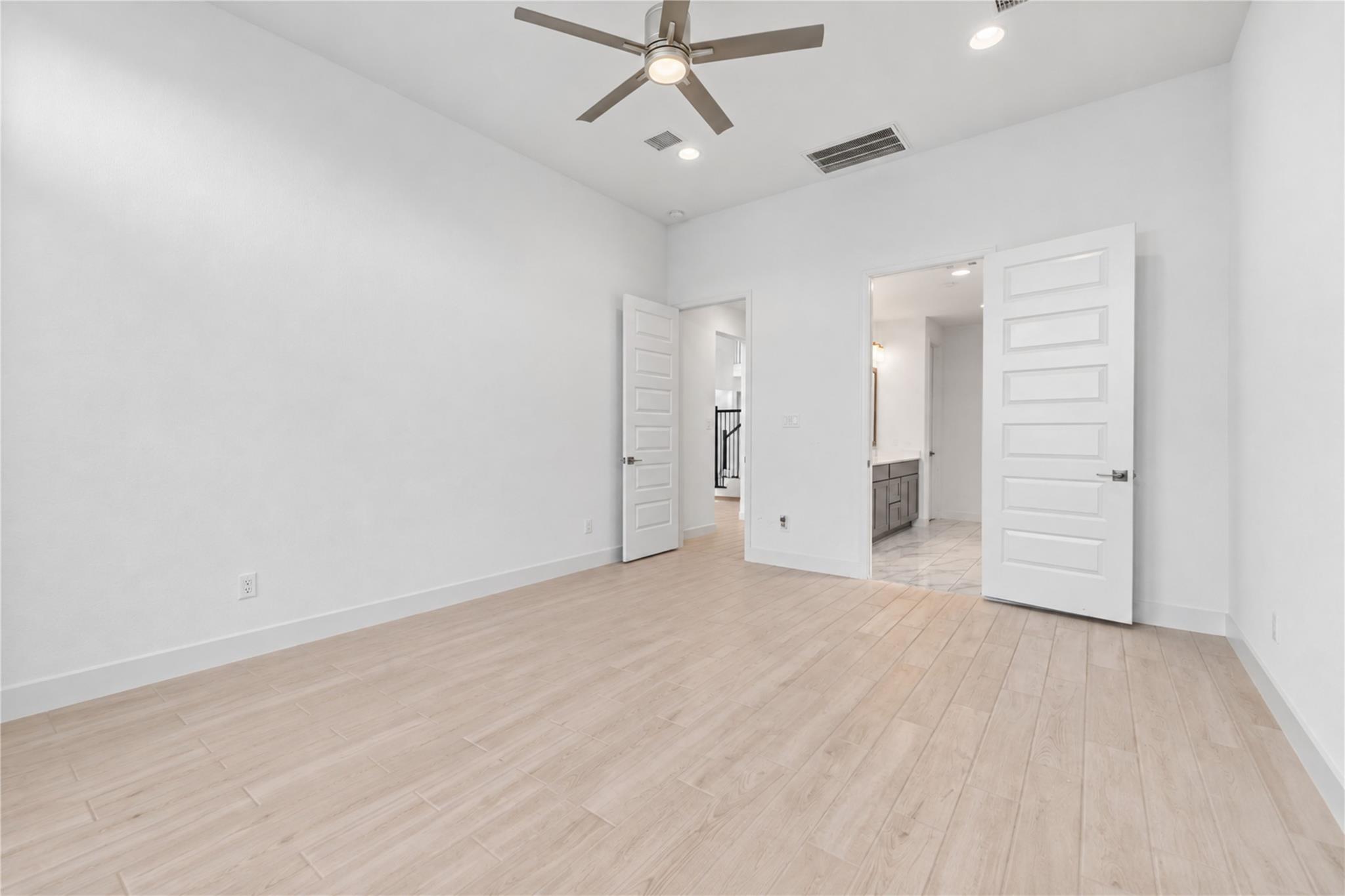 1902 Longcroft Lane Property Photo 13