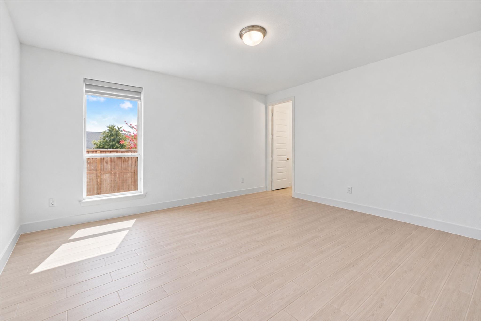 1902 Longcroft Lane Property Photo 15