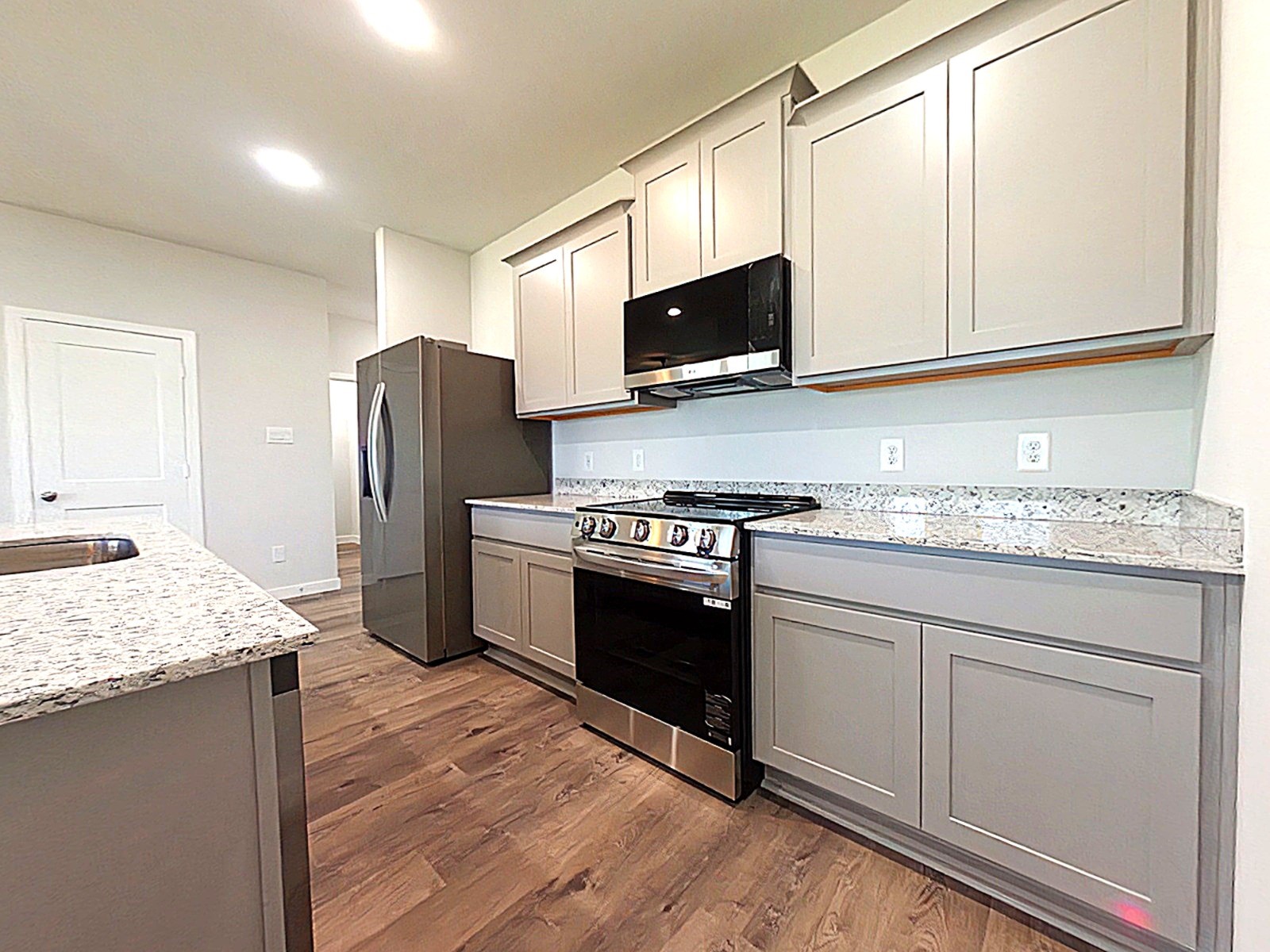 523 Shoreview Drive Property Photo 9