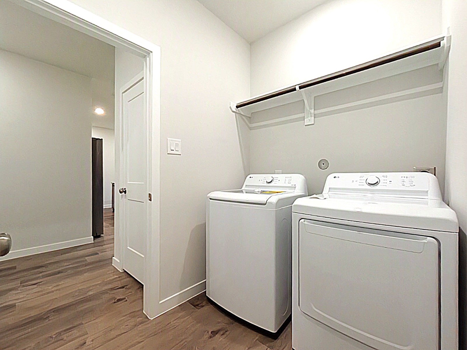 523 Shoreview Drive Property Photo 10