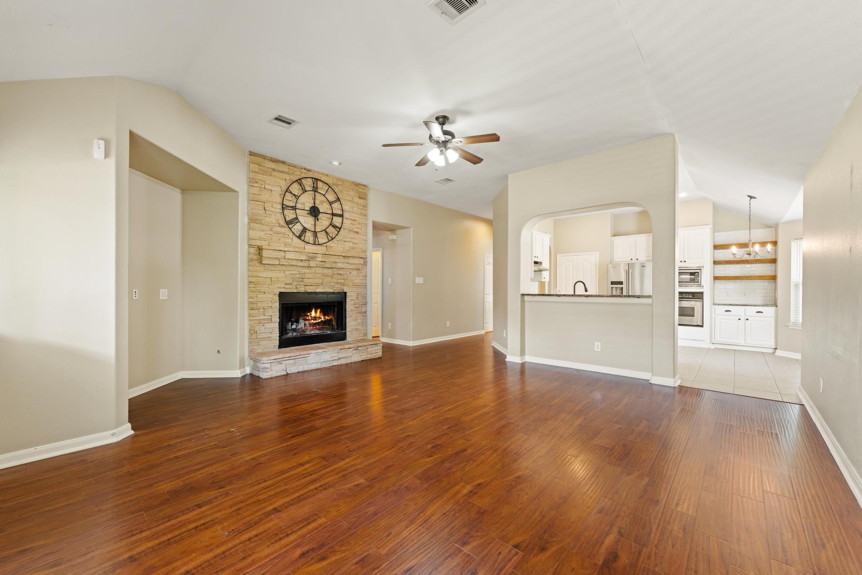 922 Spring Source Place Property Photo 8