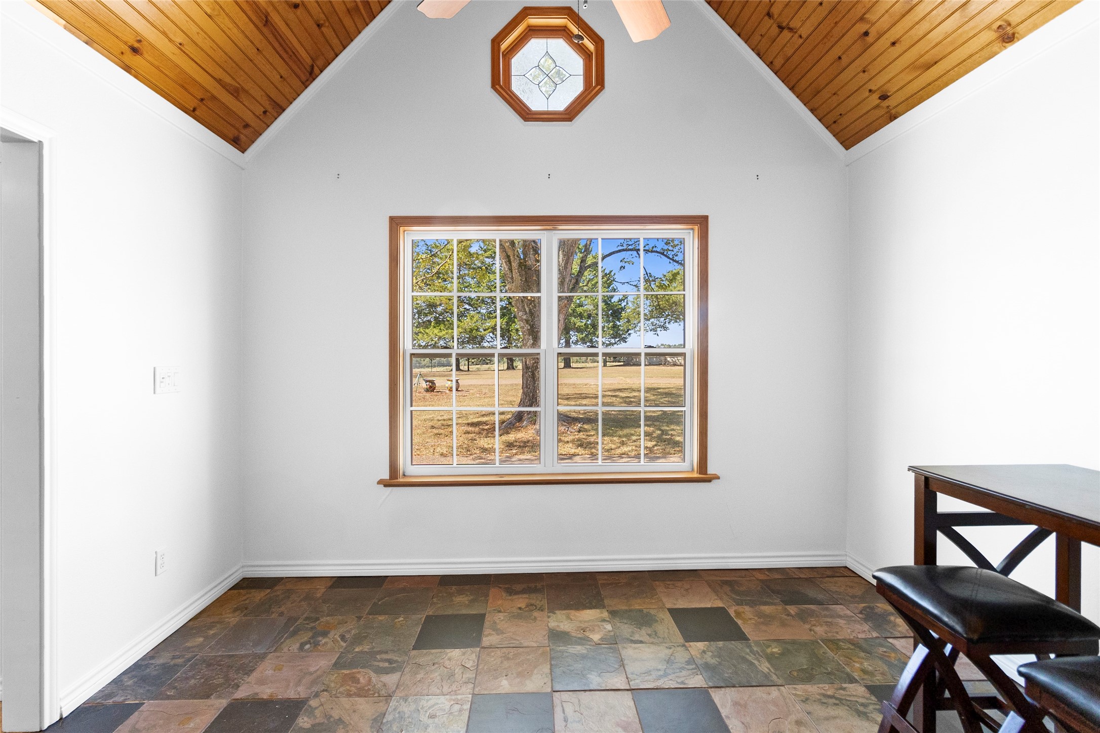 2604 Kashka Lane Property Photo 12