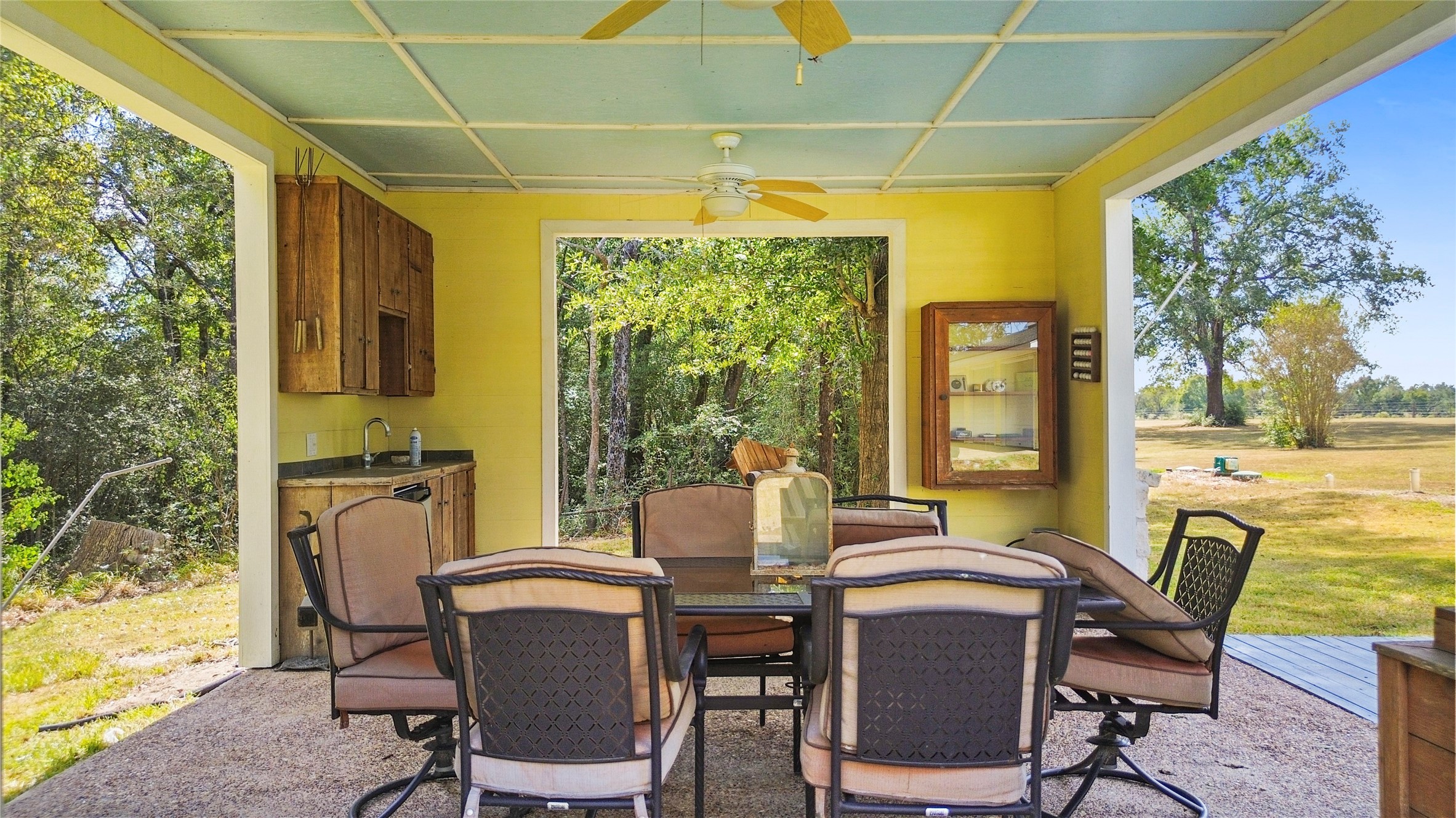2604 Kashka Lane Property Photo 31