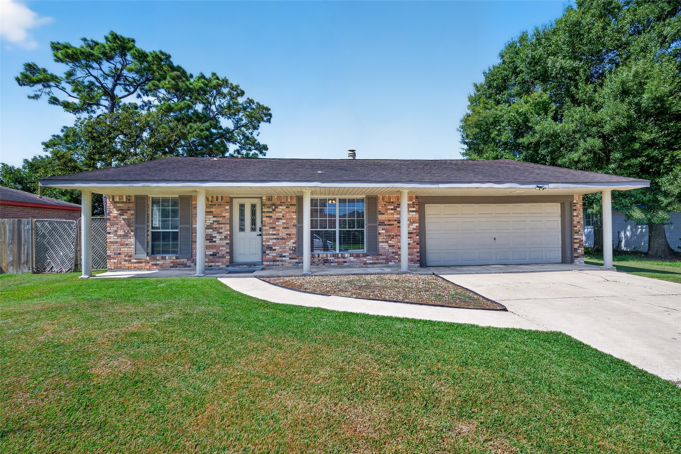 2226 Viola Drive Property Photo 1