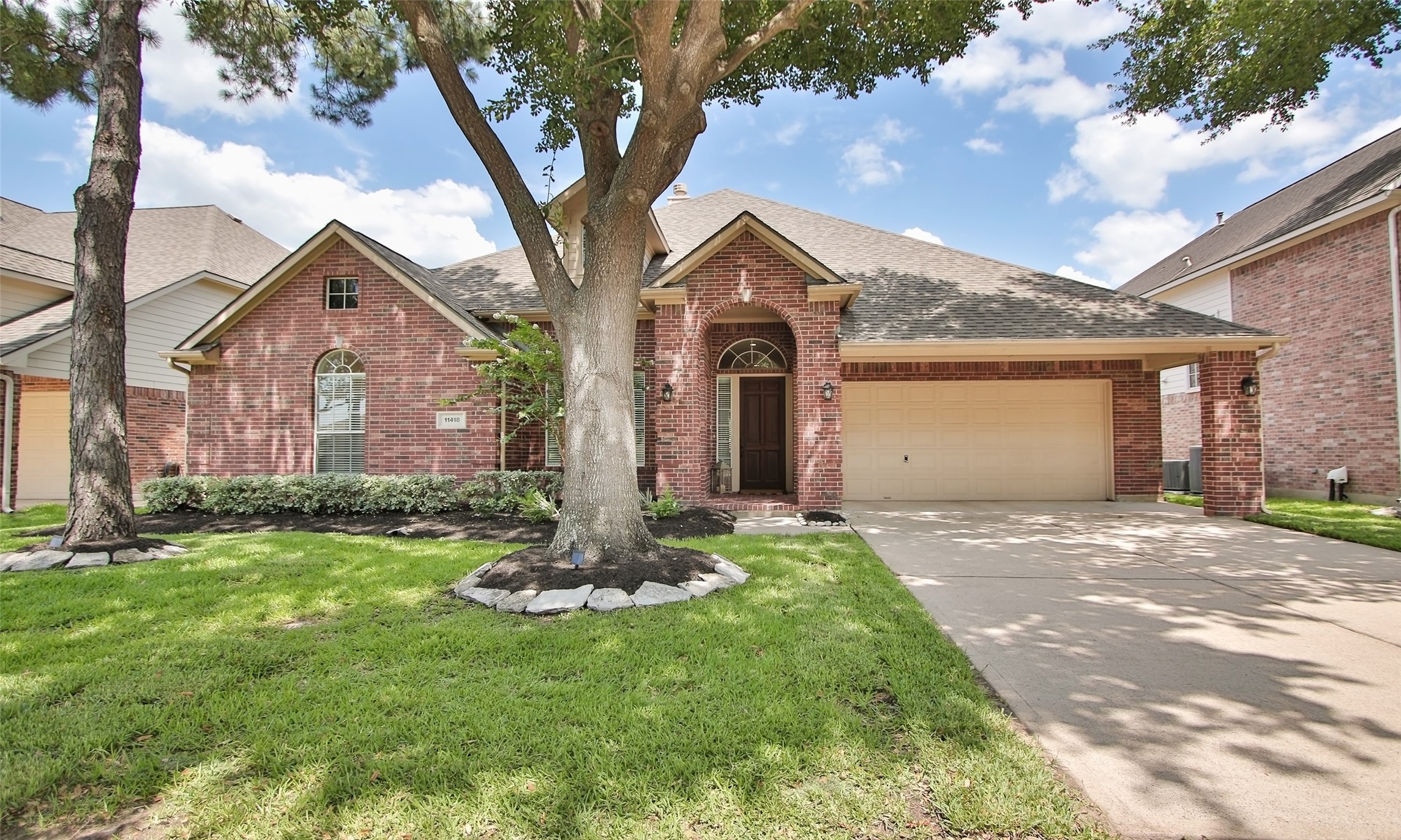 11418 Ruby Canyon Lane Property Photo 2