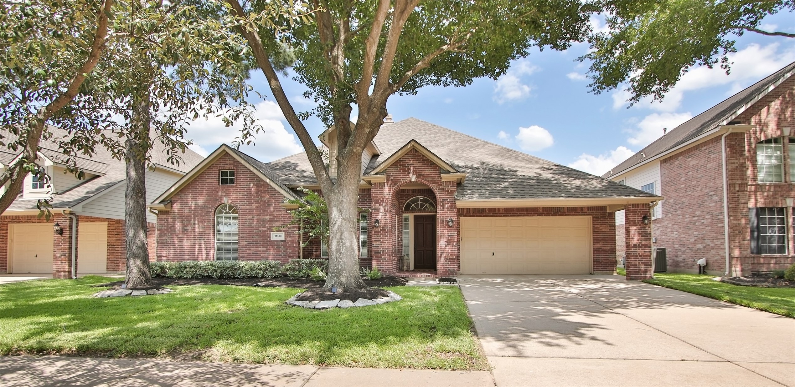 11418 Ruby Canyon Lane Property Photo 3