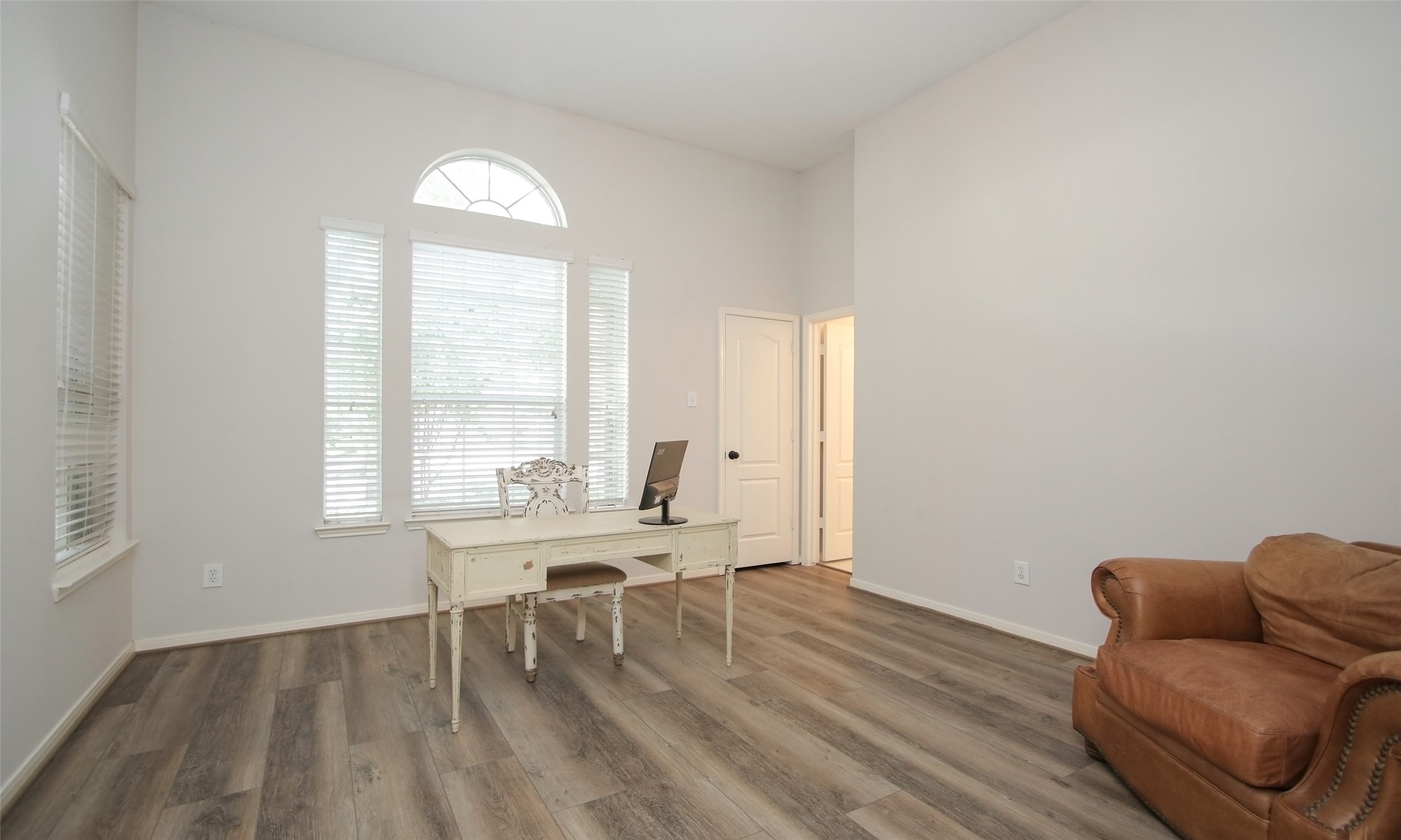 11418 Ruby Canyon Lane Property Photo 8