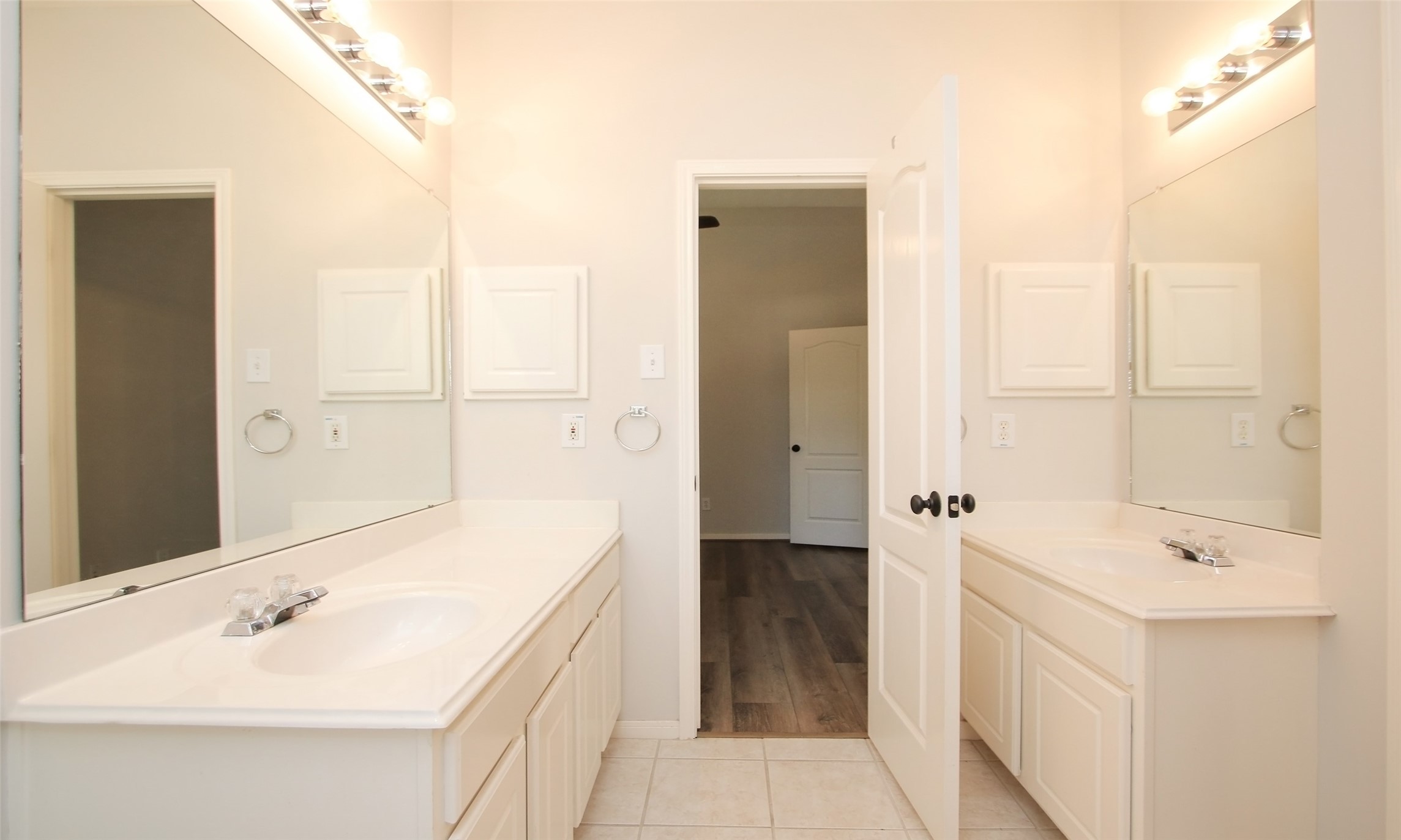 11418 Ruby Canyon Lane Property Photo 9