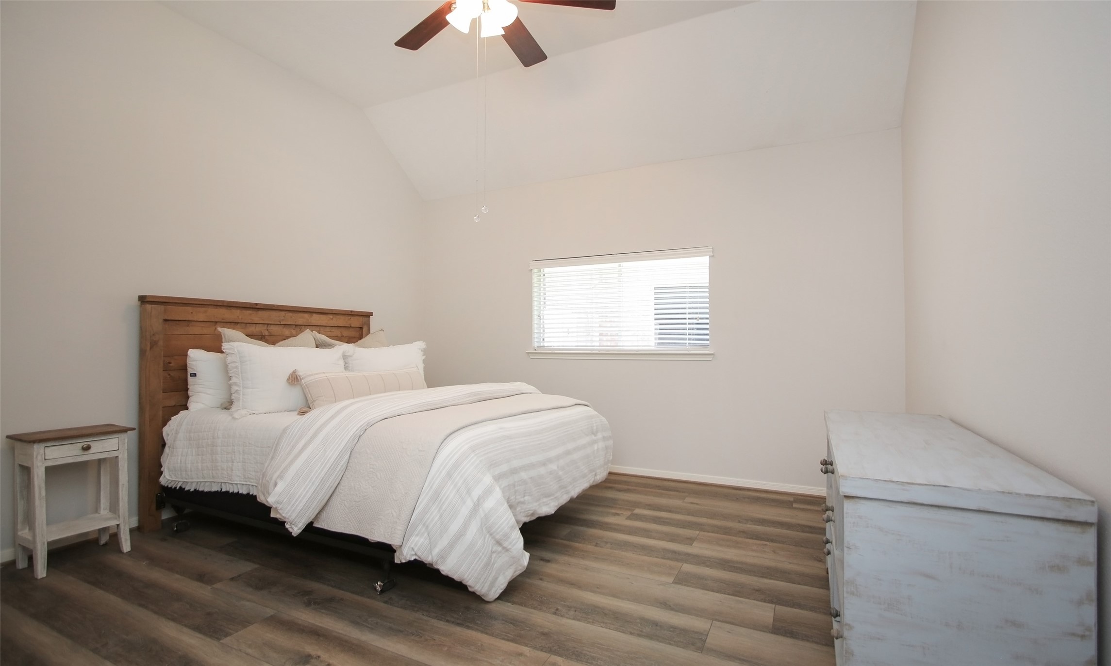 11418 Ruby Canyon Lane Property Photo 15