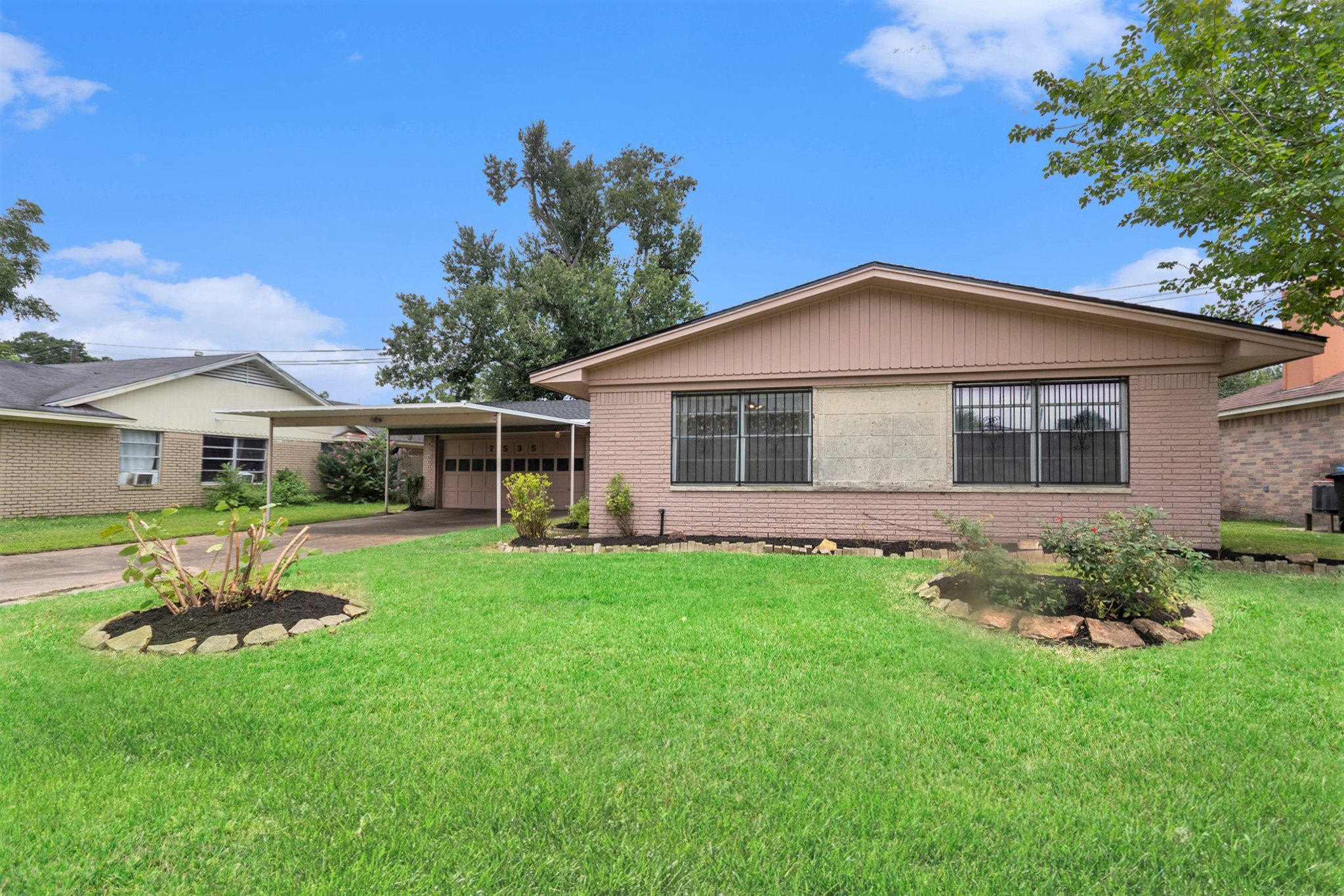 7535 Cayton Street Property Photo 5