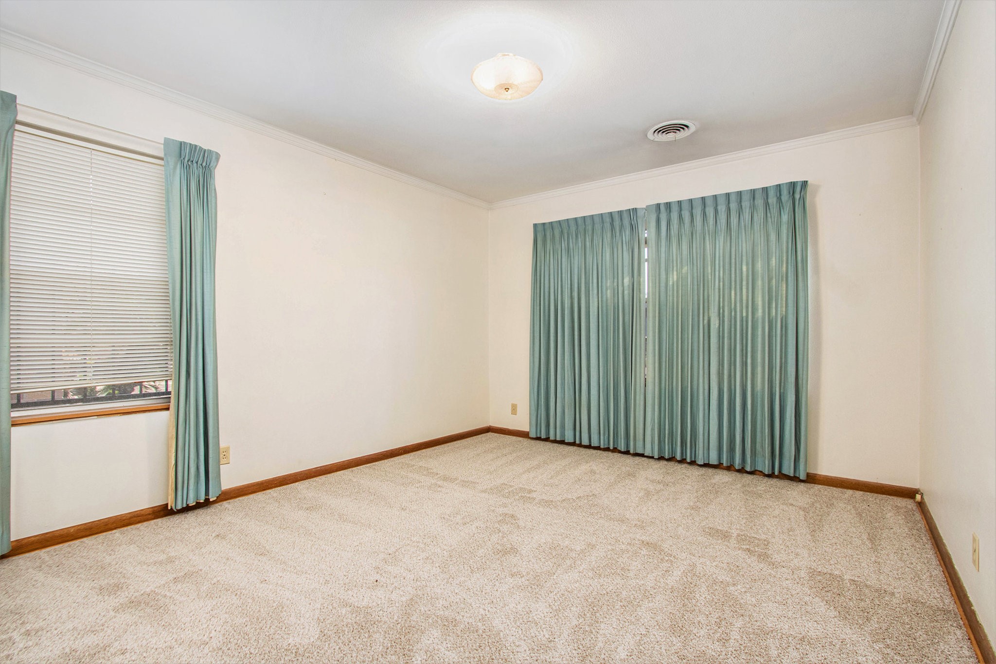 7535 Cayton Street Property Photo 15