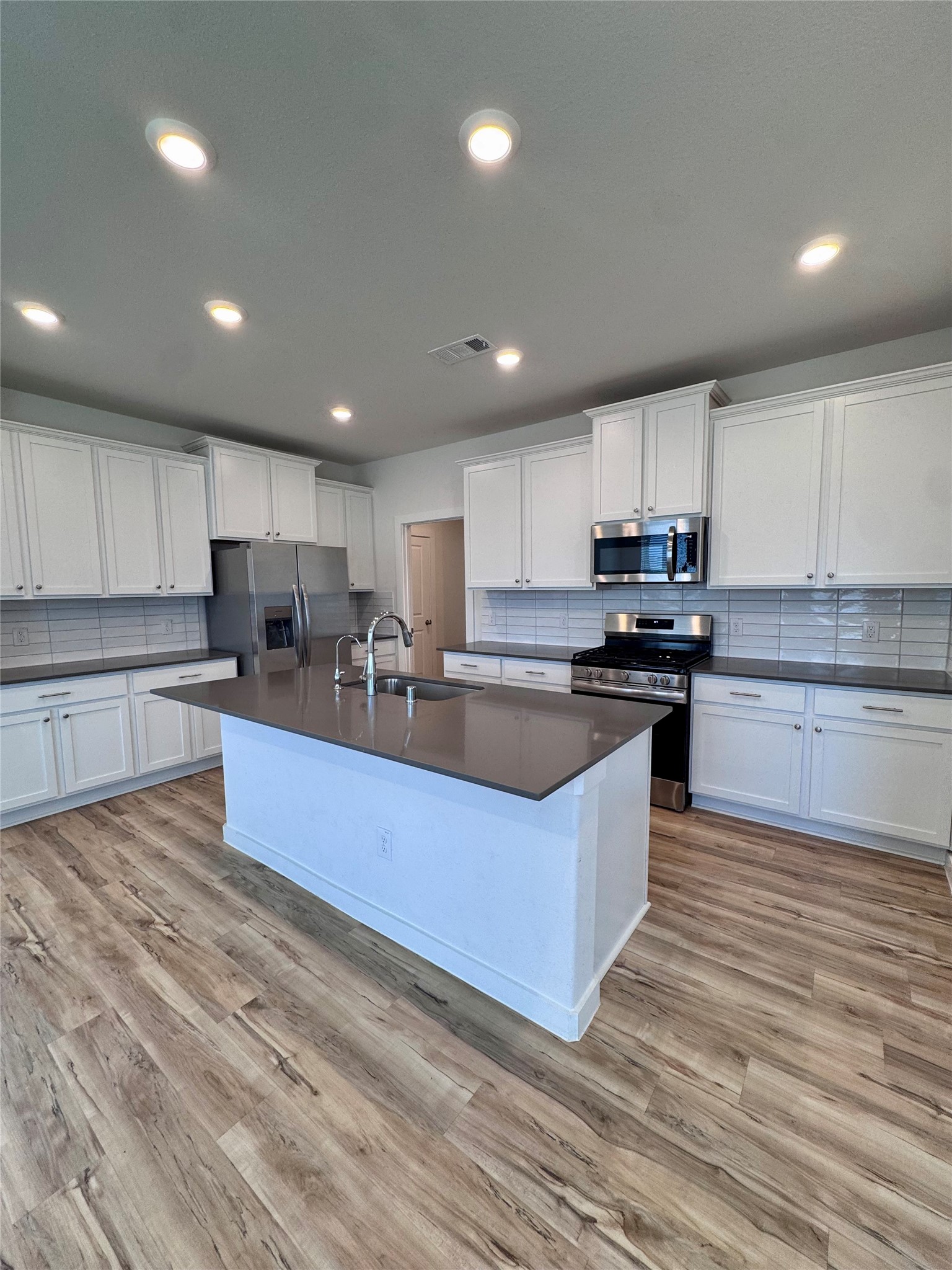 31106 Aumbrey Ivy Court Property Photo 8