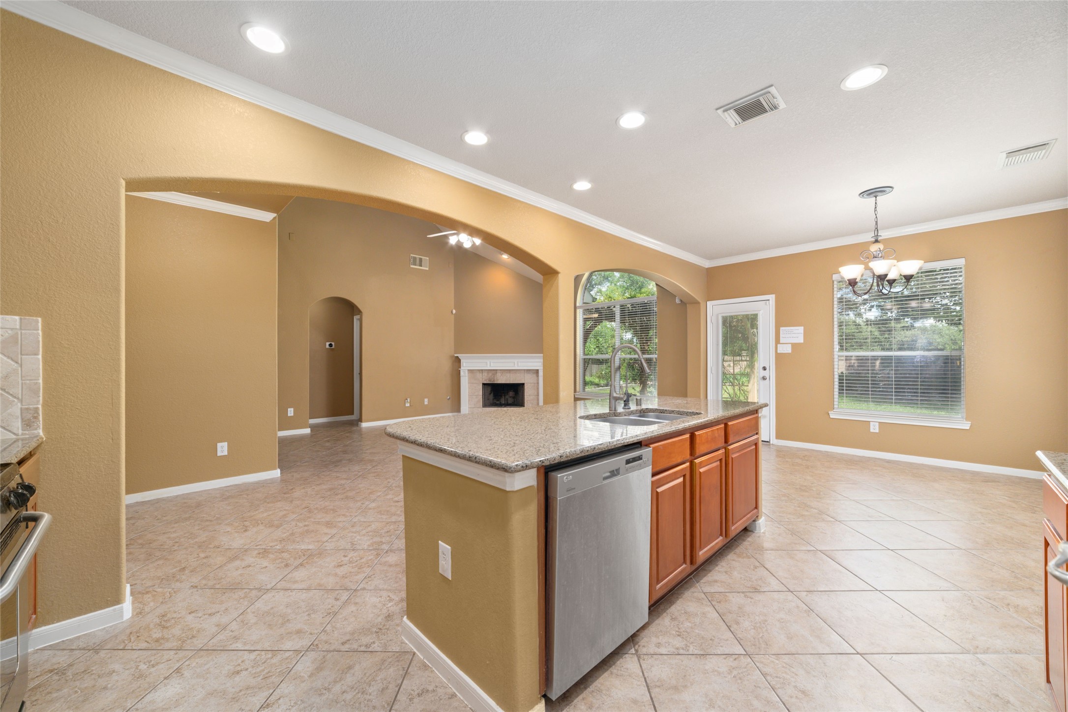 9722 Eagle Peak Court Property Photo 13