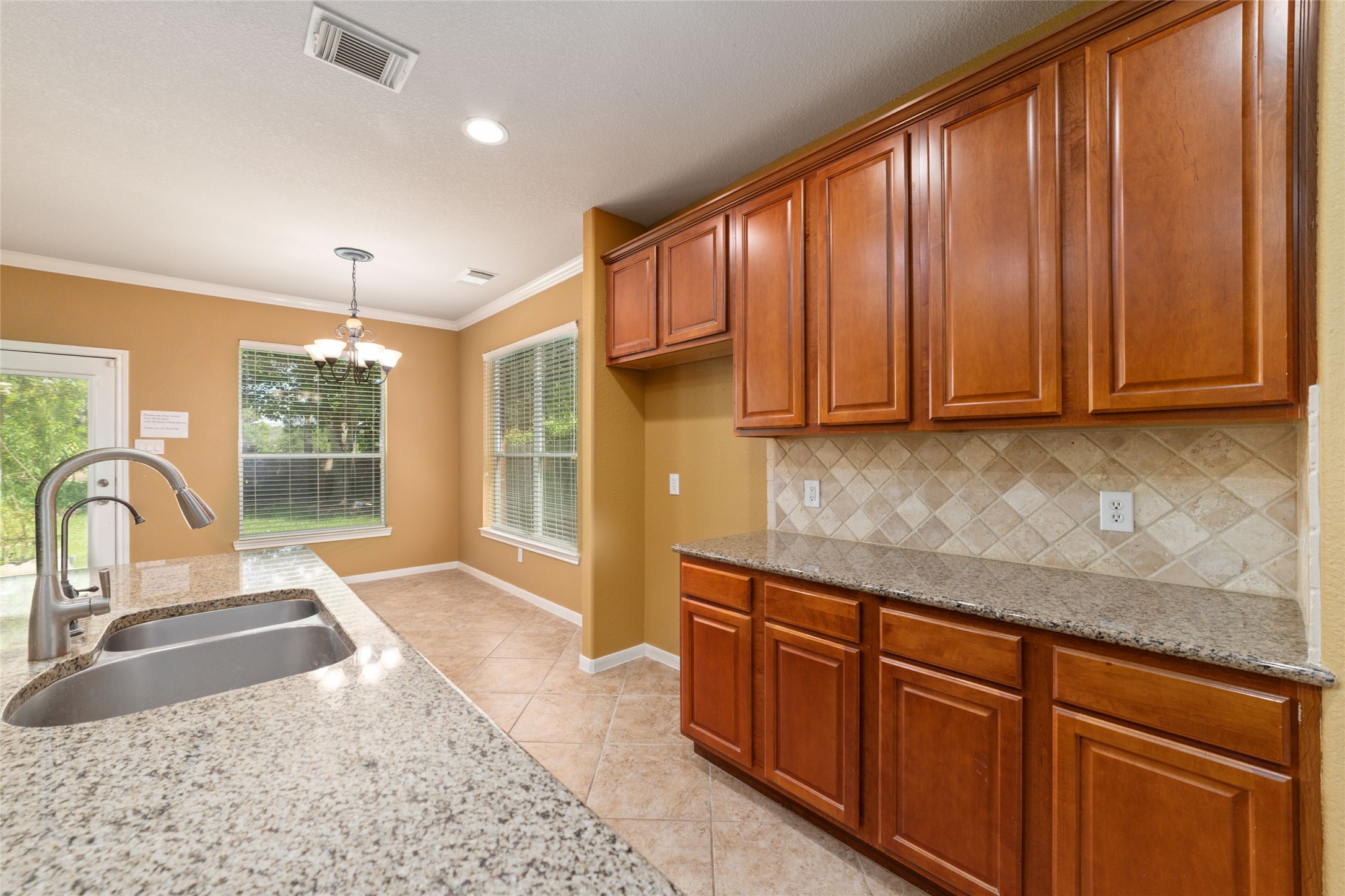 9722 Eagle Peak Court Property Photo 14