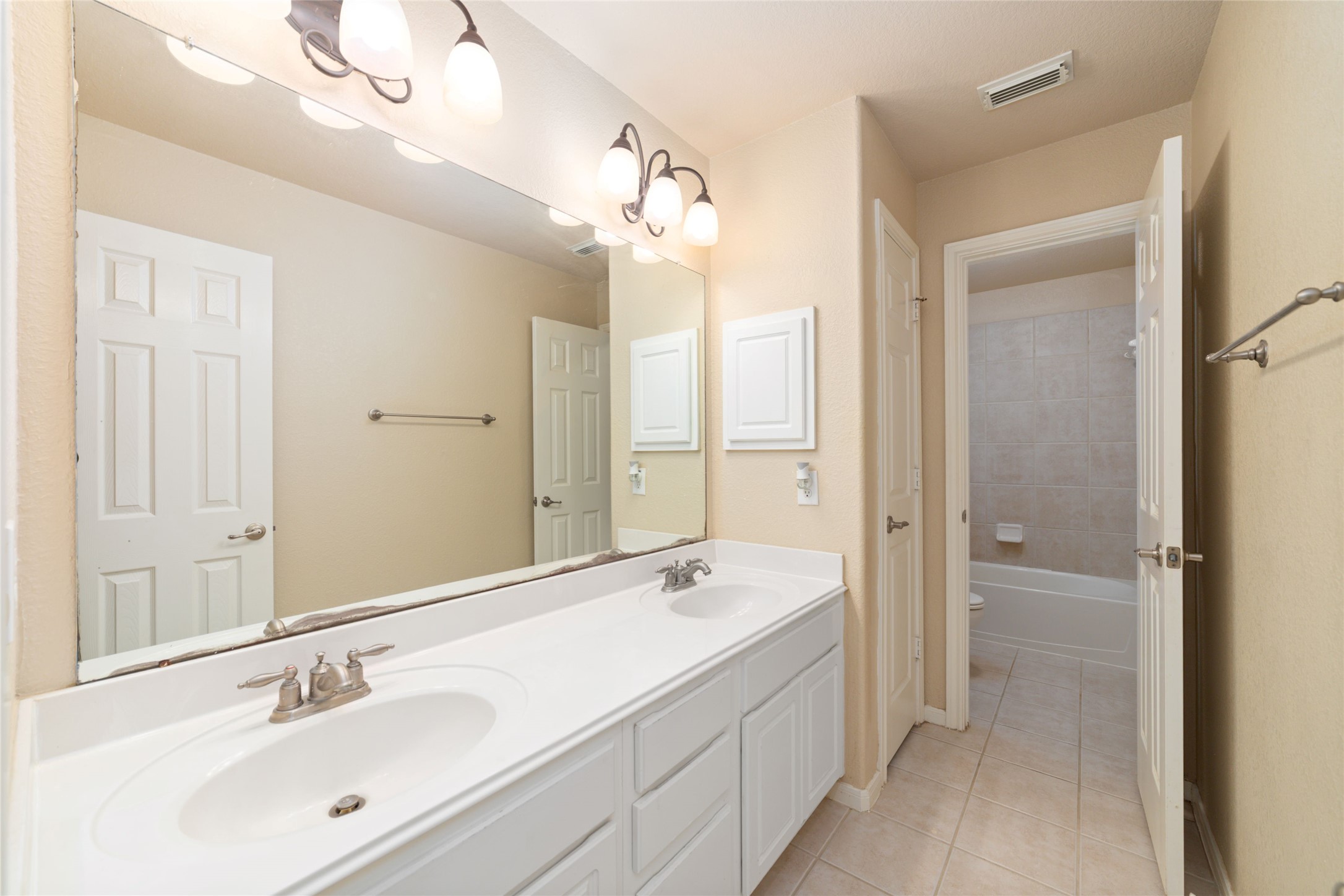 9722 Eagle Peak Court Property Photo 21