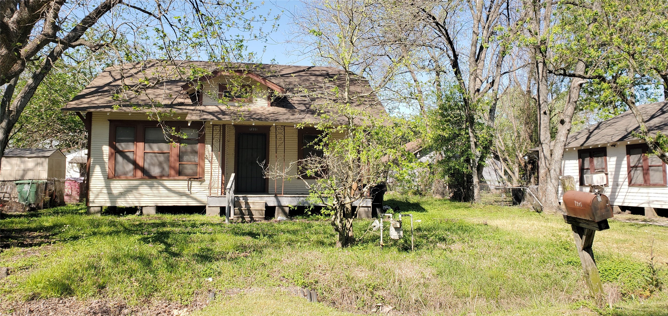 7335 Phillips Street Property Photo 1