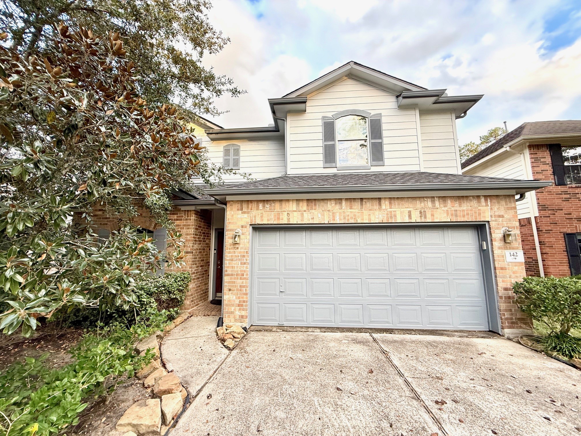 142 E Spindle Tree Circle Property Photo 2