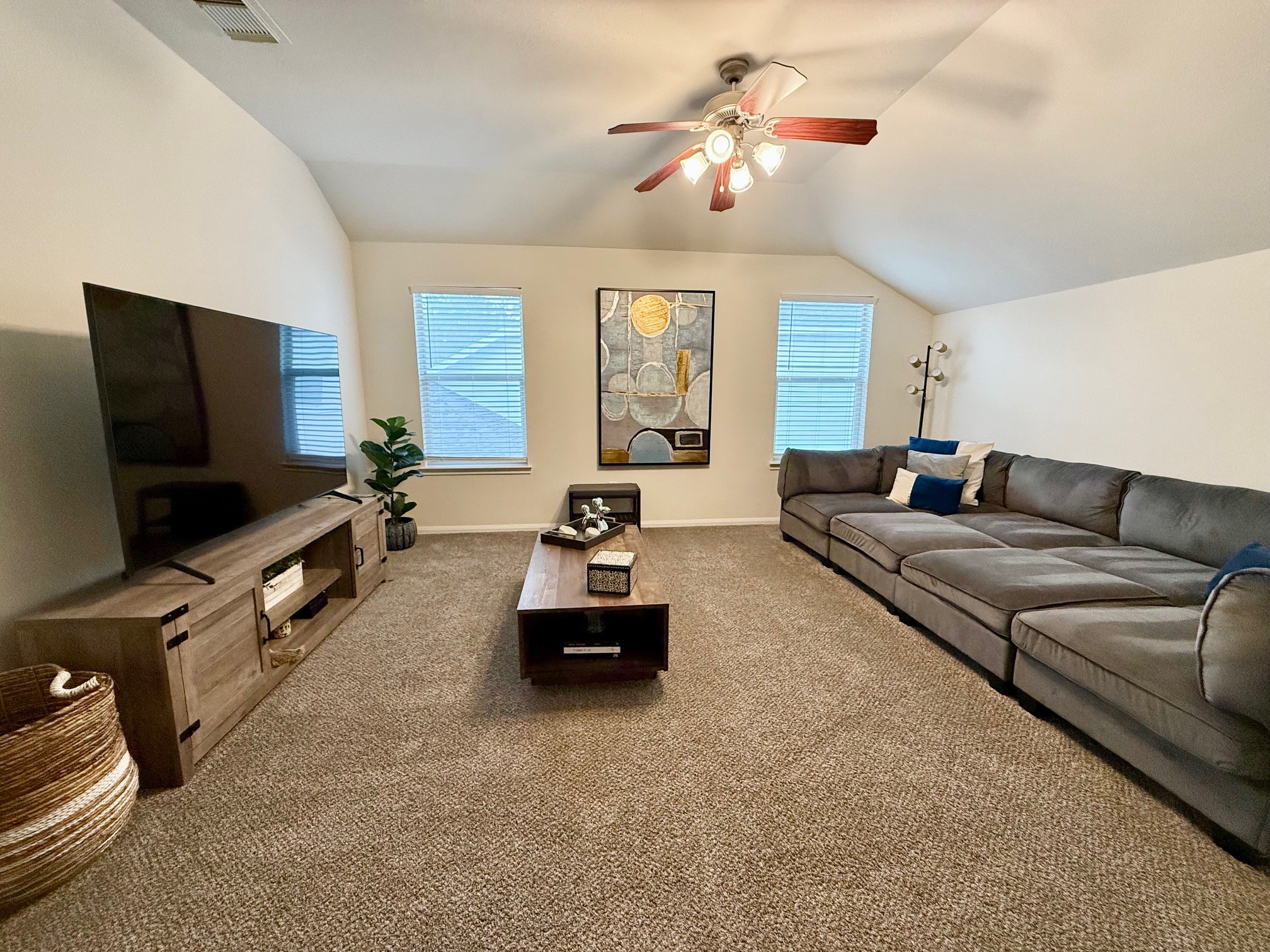 142 E Spindle Tree Circle Property Photo 17