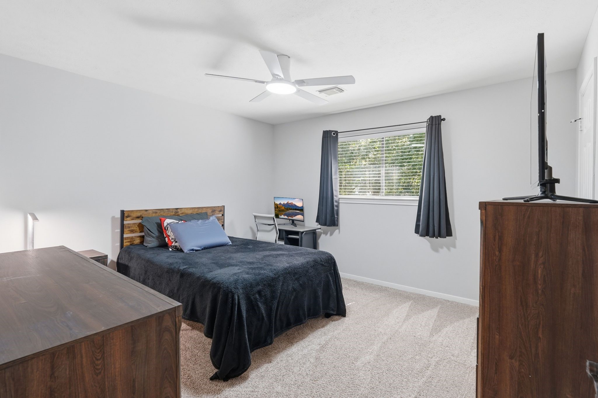 2312 Hollowbrook Lane Property Photo 27