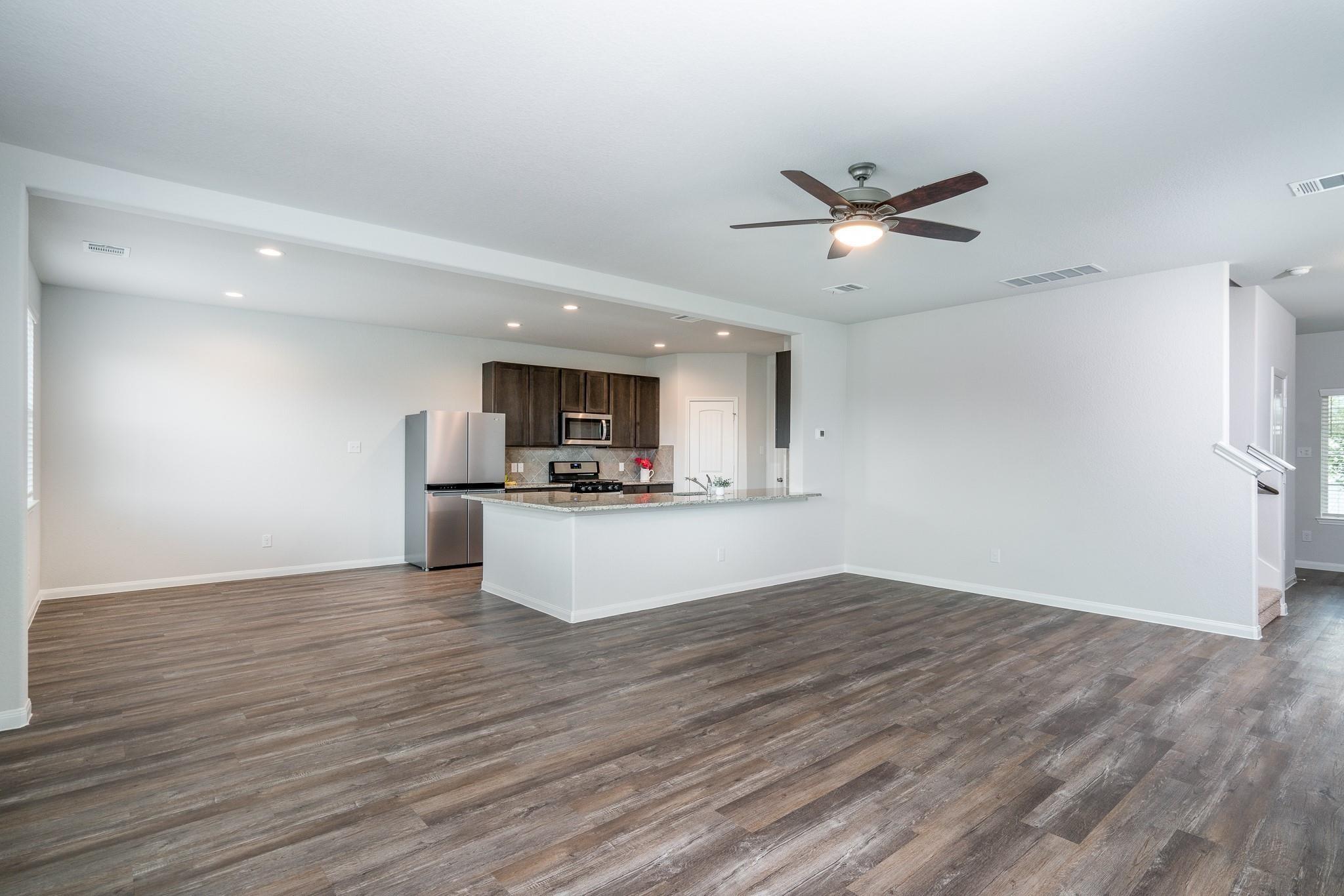 2910 Orchid Ranch Drive Property Photo 5