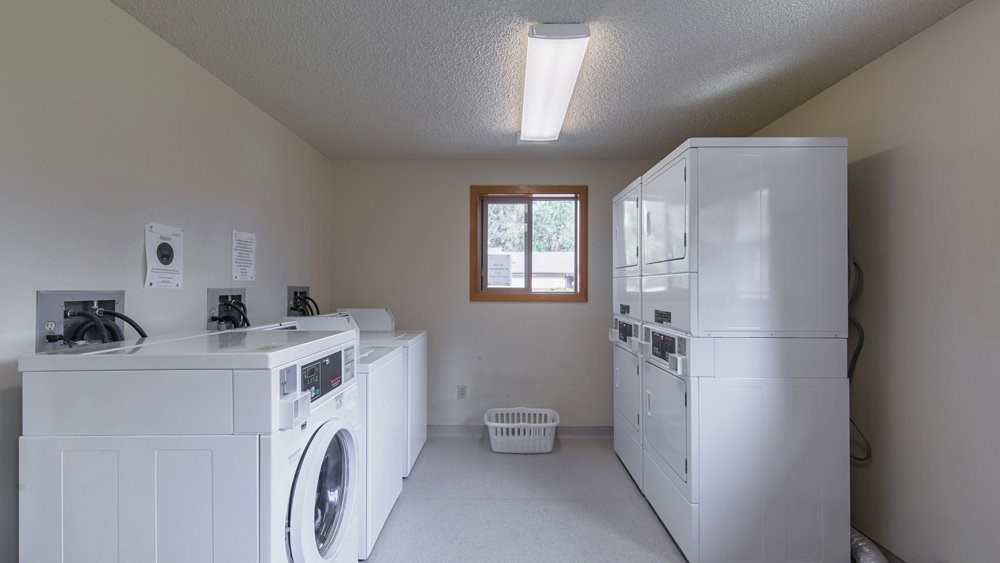 1108 Ne Rose St 50 Property Photo 10