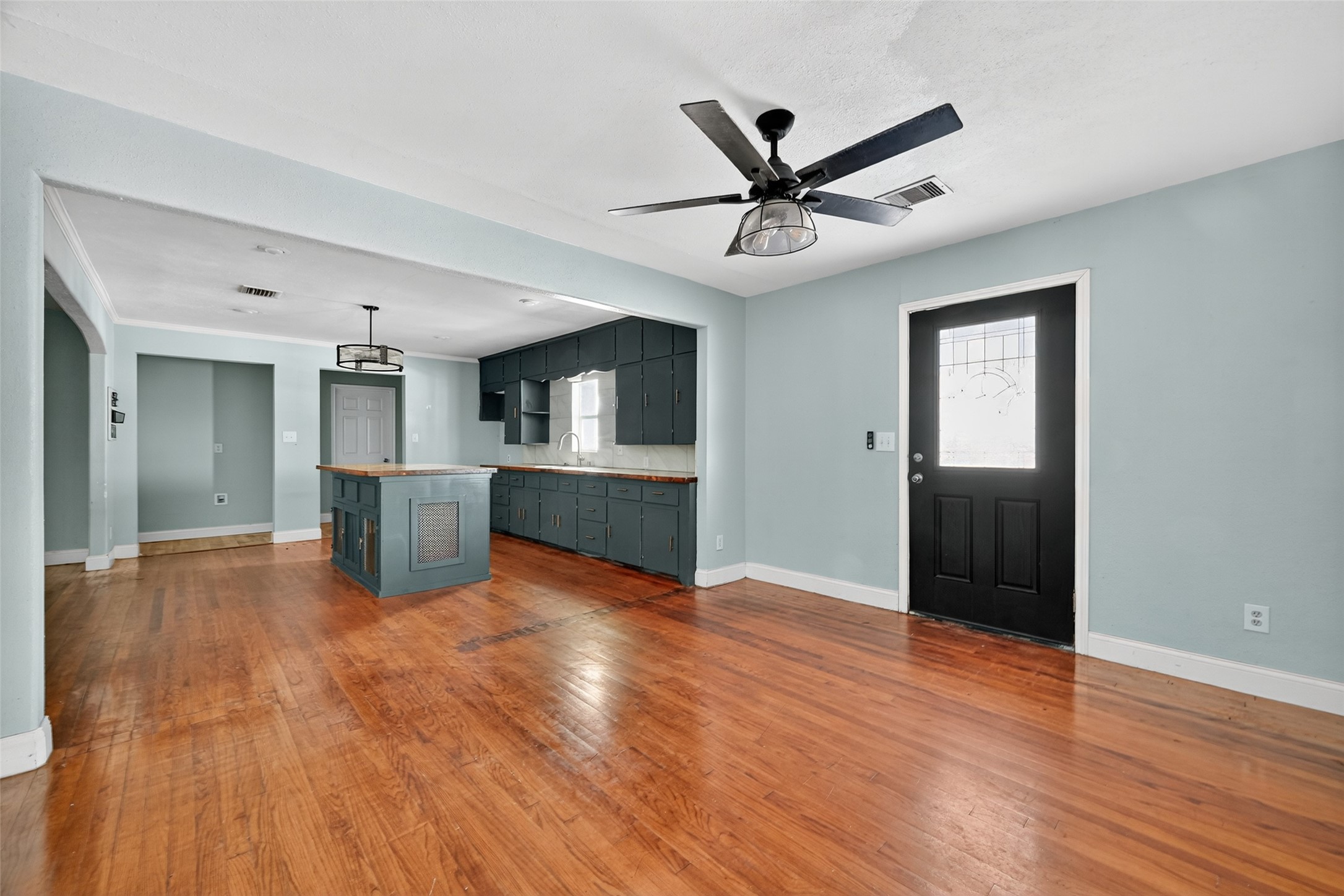 6434 Boothline Road Property Photo 4