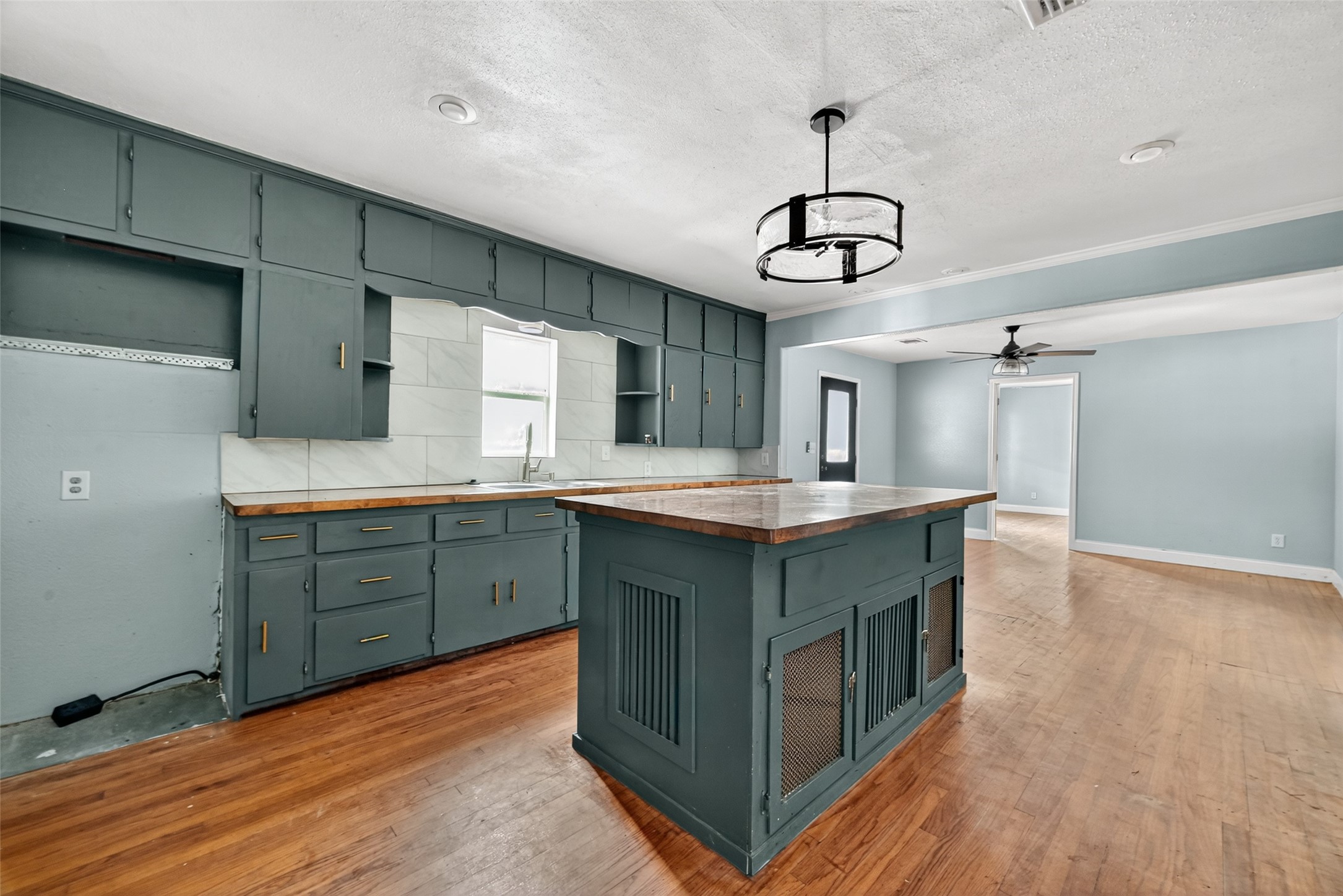 6434 Boothline Road Property Photo 9