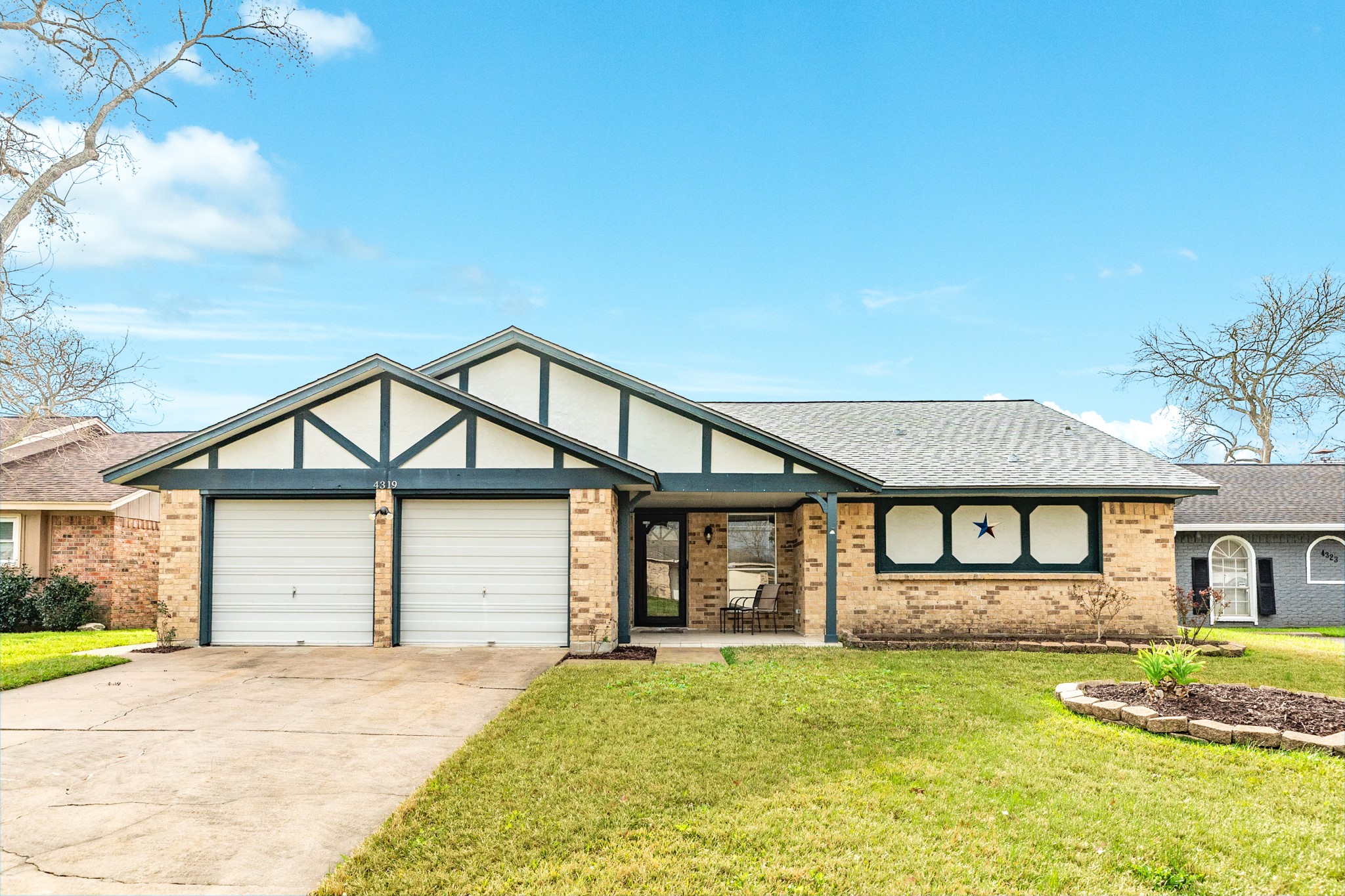 4319 Townes Forest Road Property Photo 1