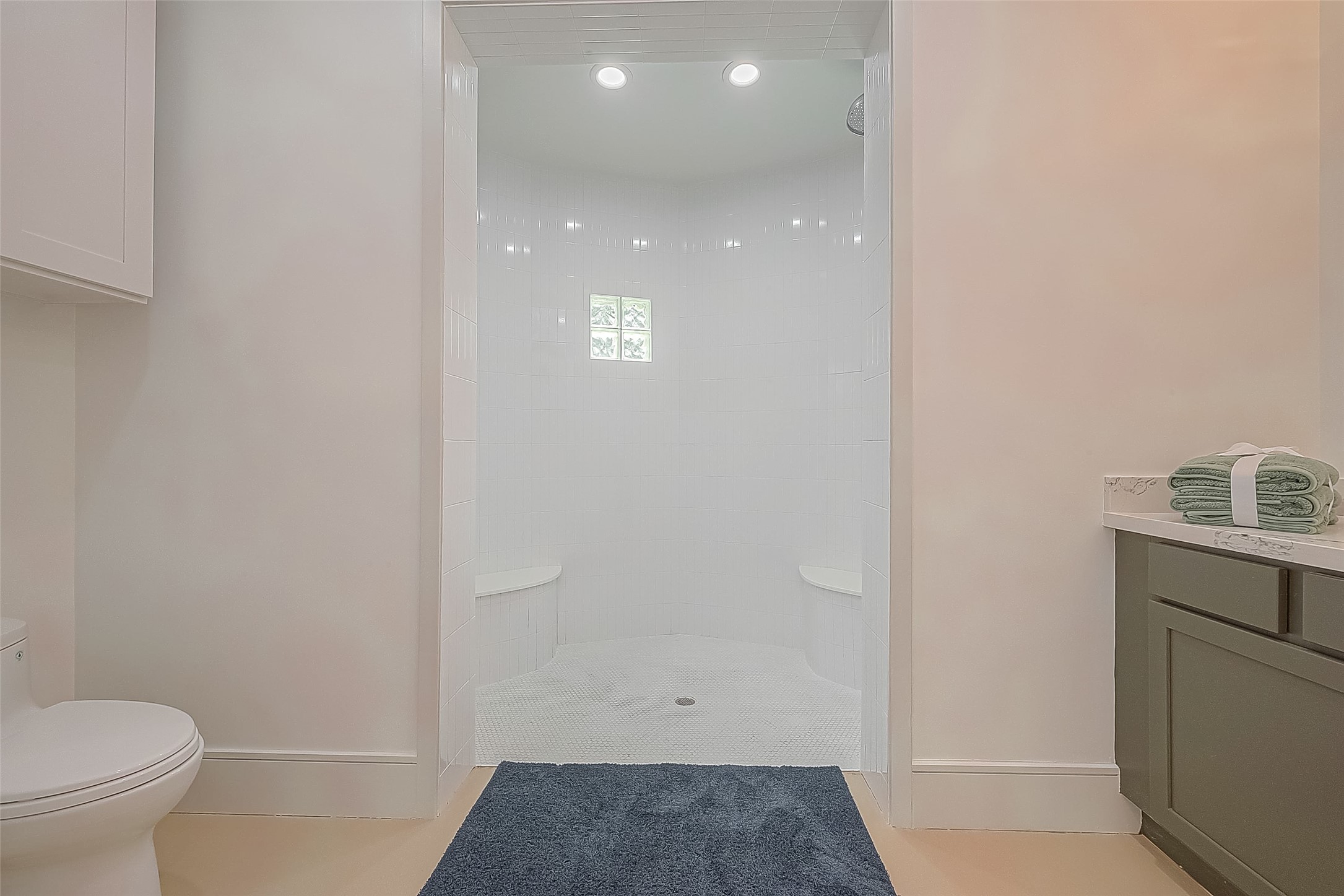 30925 Southwest Freeway Property Photo 23