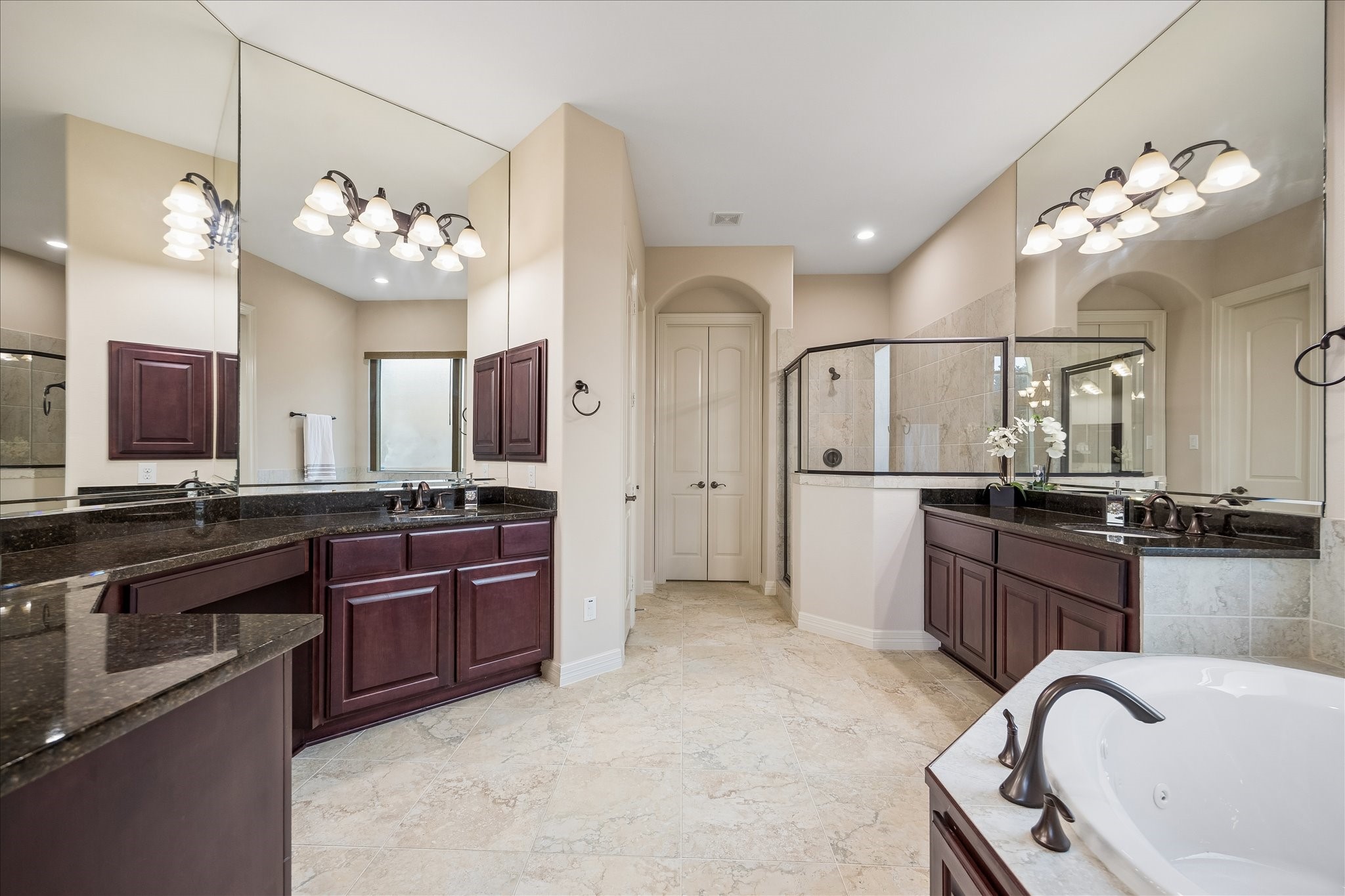 2915 Sentry Oak Way Property Photo 18