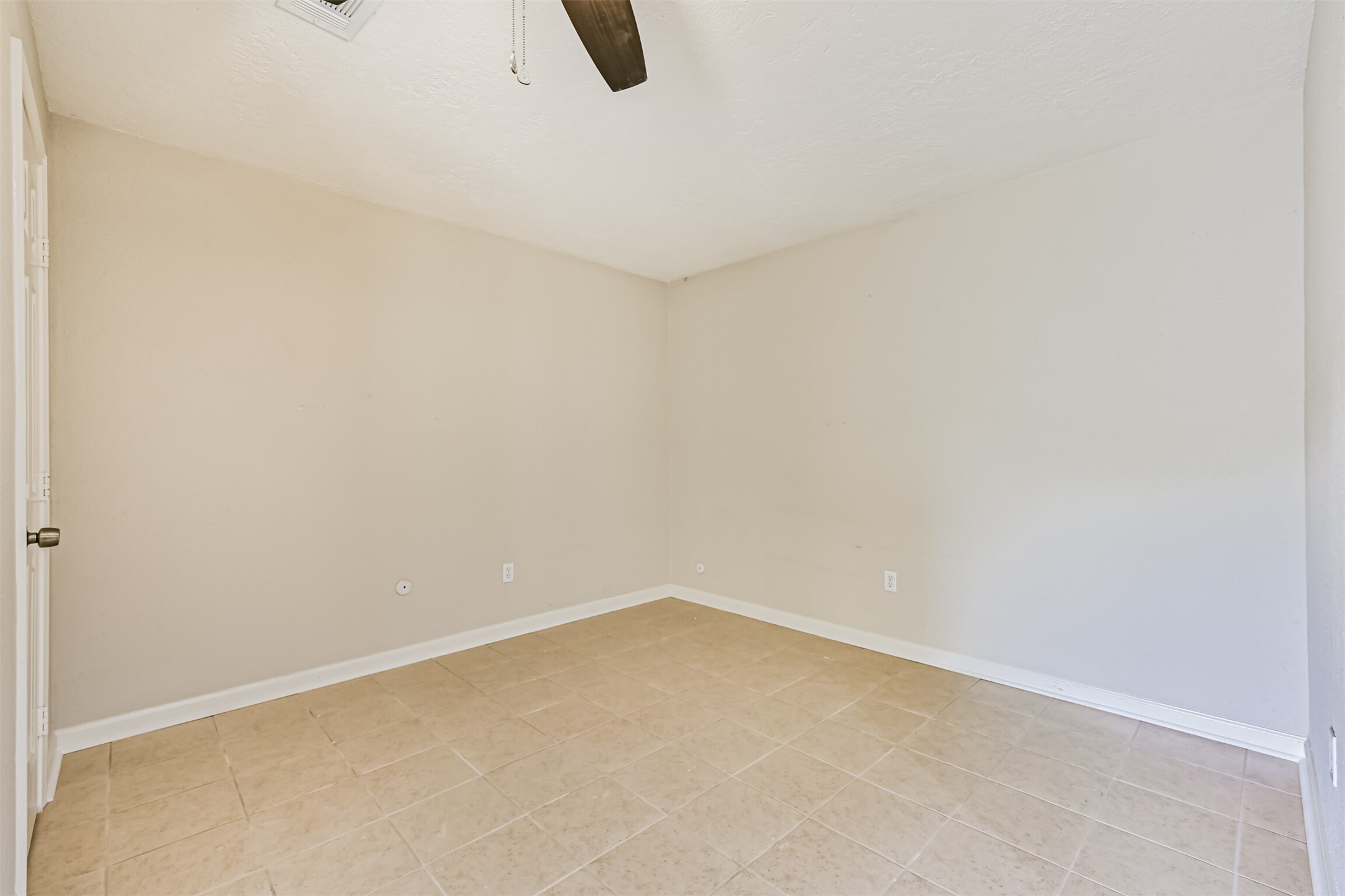 1113 N Heron Drive Property Photo 17