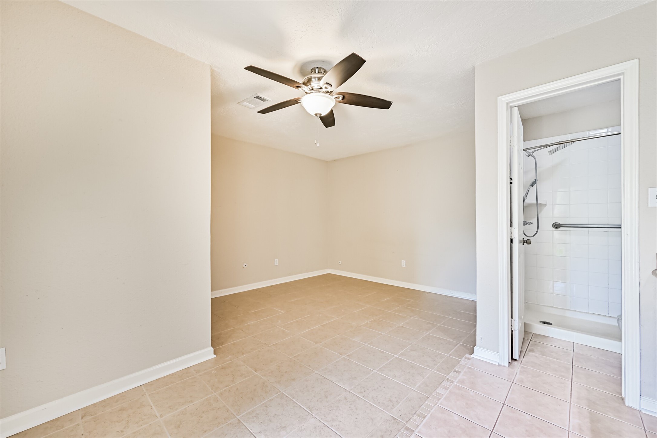 1113 N Heron Drive Property Photo 18