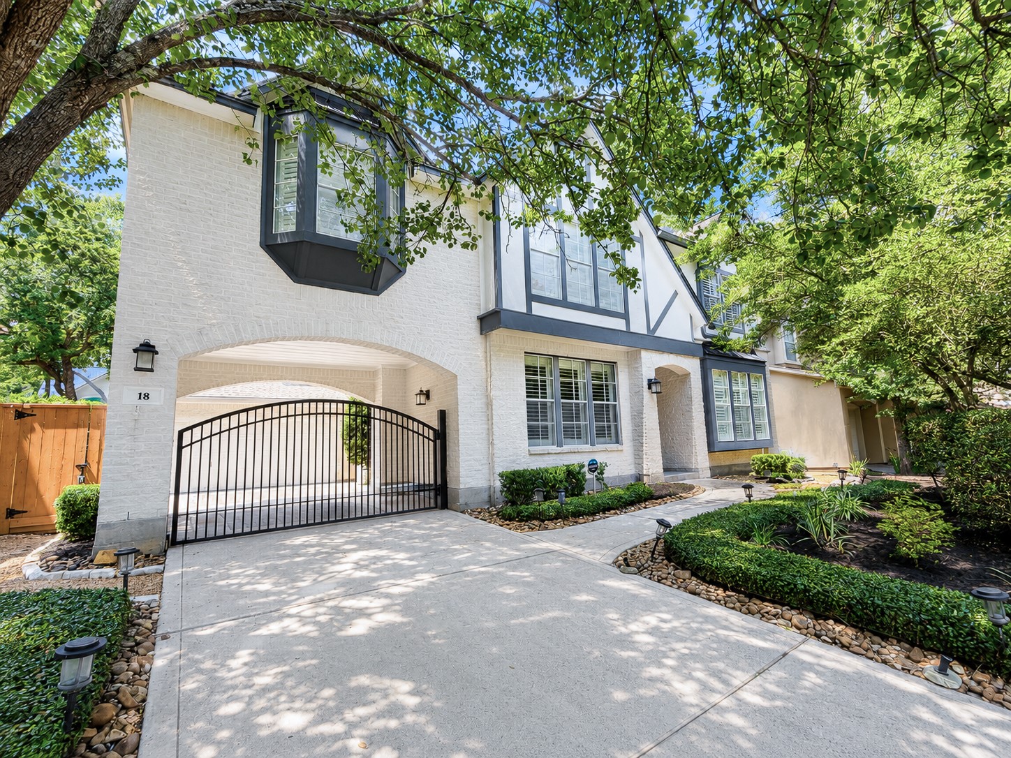 18 Doeskin Place Property Photo 4