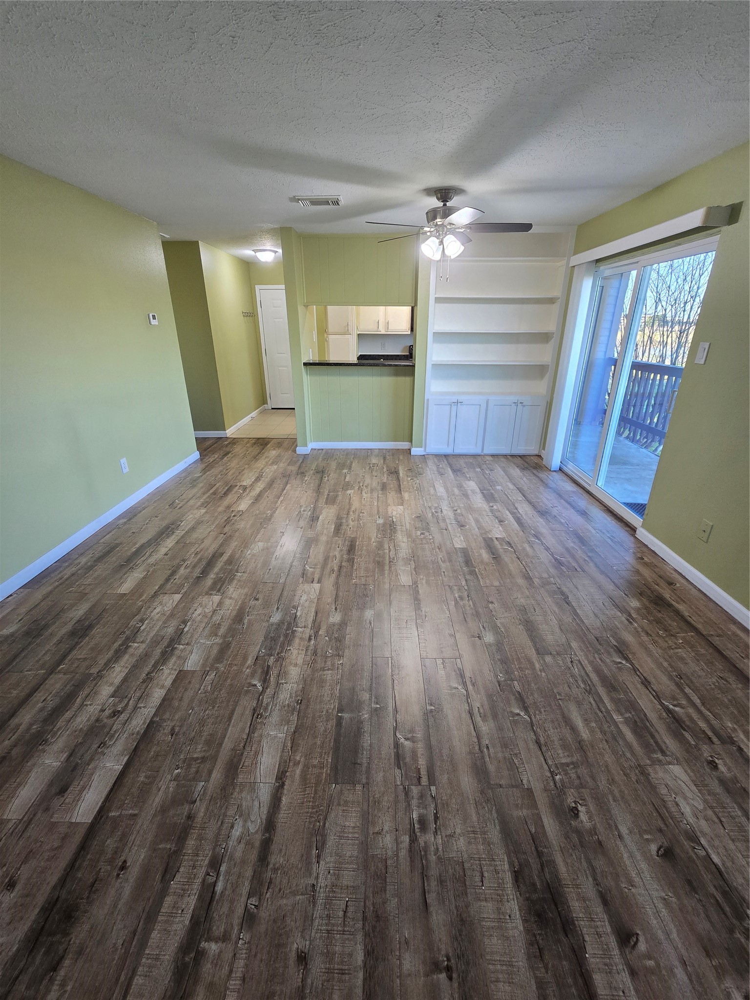 10555 Turtlewood Court 1005 Property Photo 2