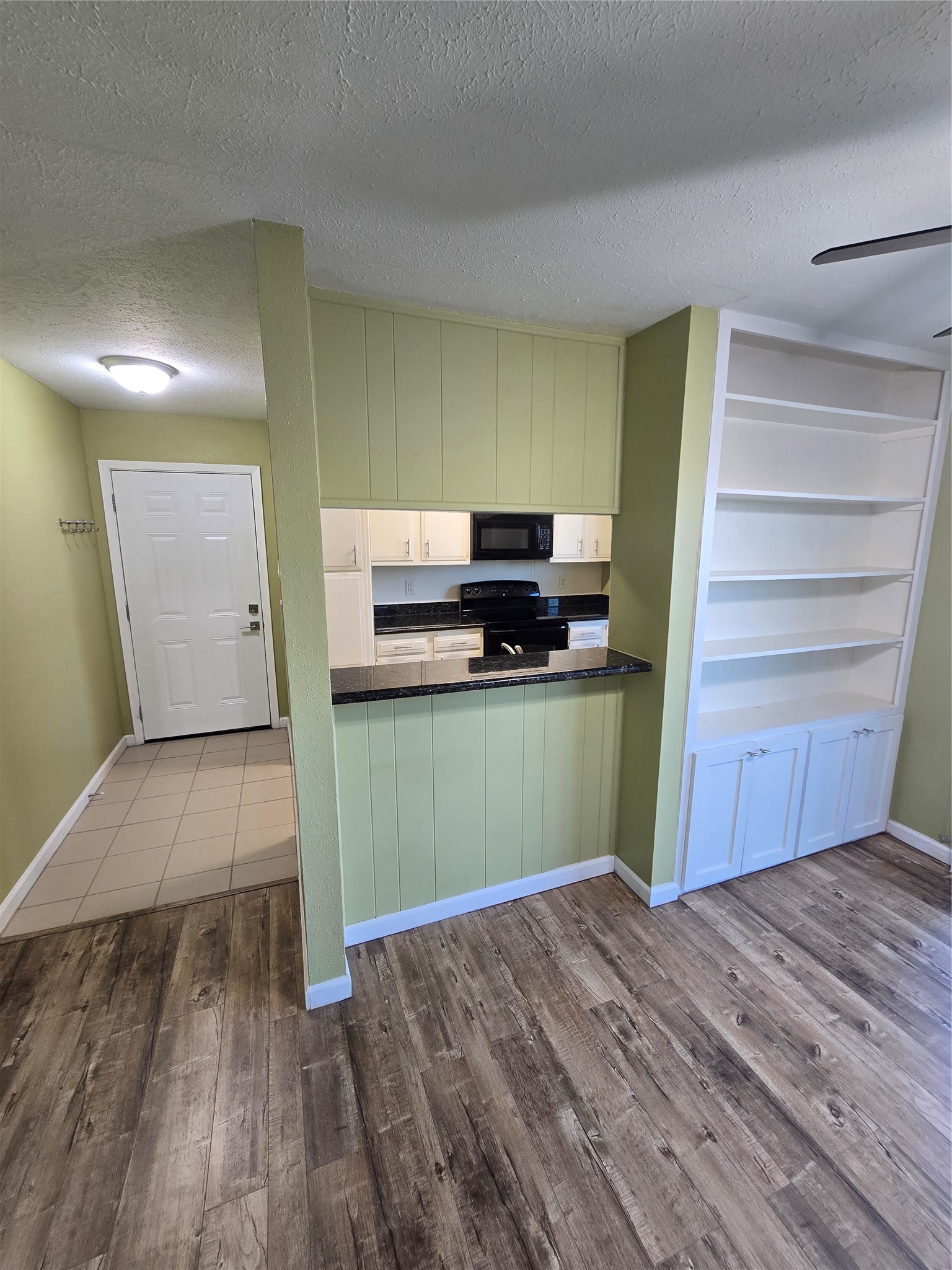 10555 Turtlewood Court 1005 Property Photo 4