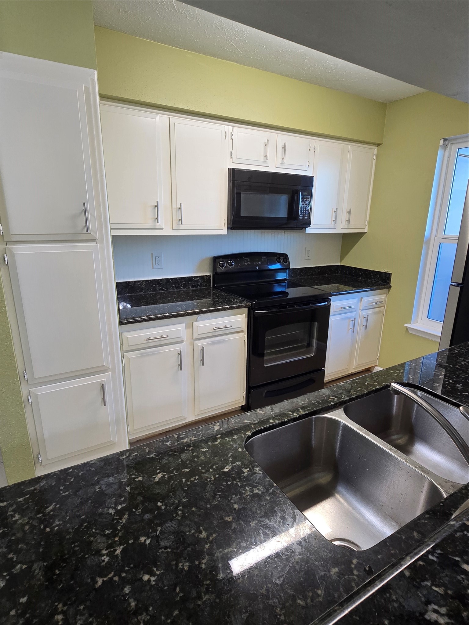 10555 Turtlewood Court 1005 Property Photo 5