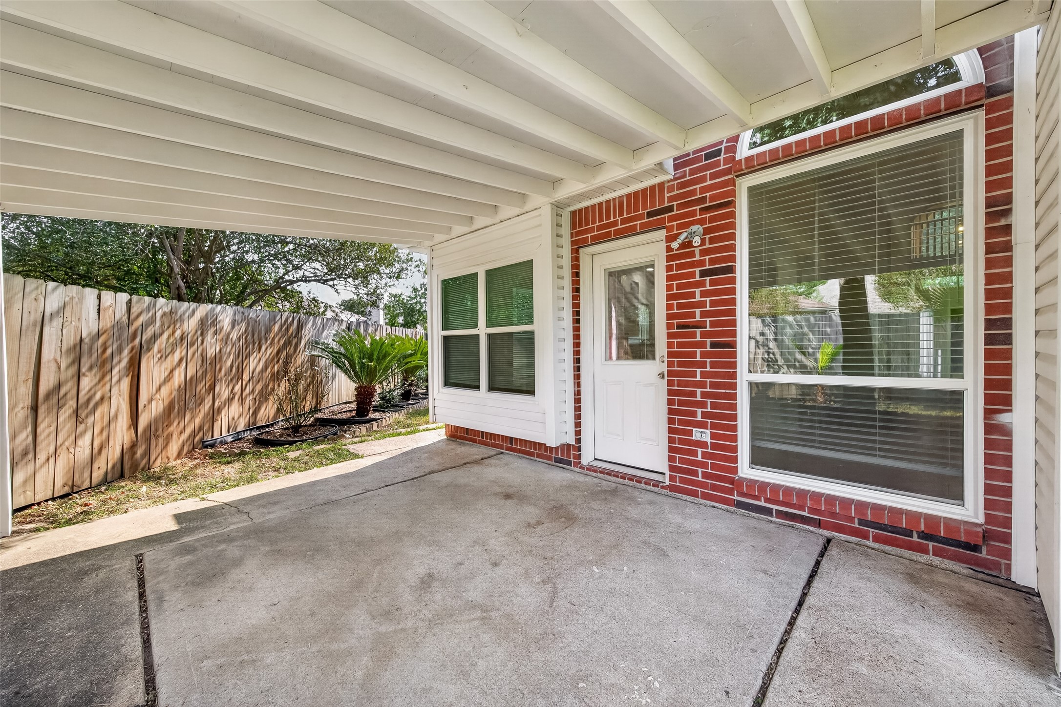 5015 Cottonglen Court Property Photo 37