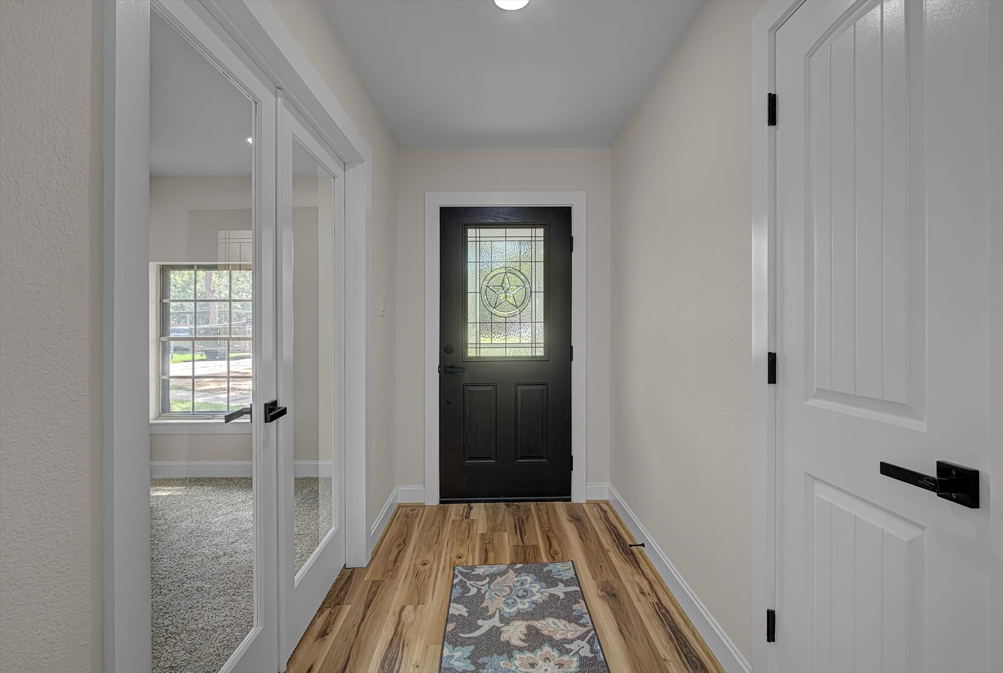 112 Walnut Street Property Photo 4