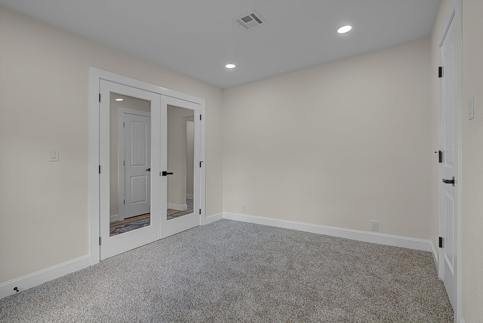 112 Walnut Street Property Photo 7