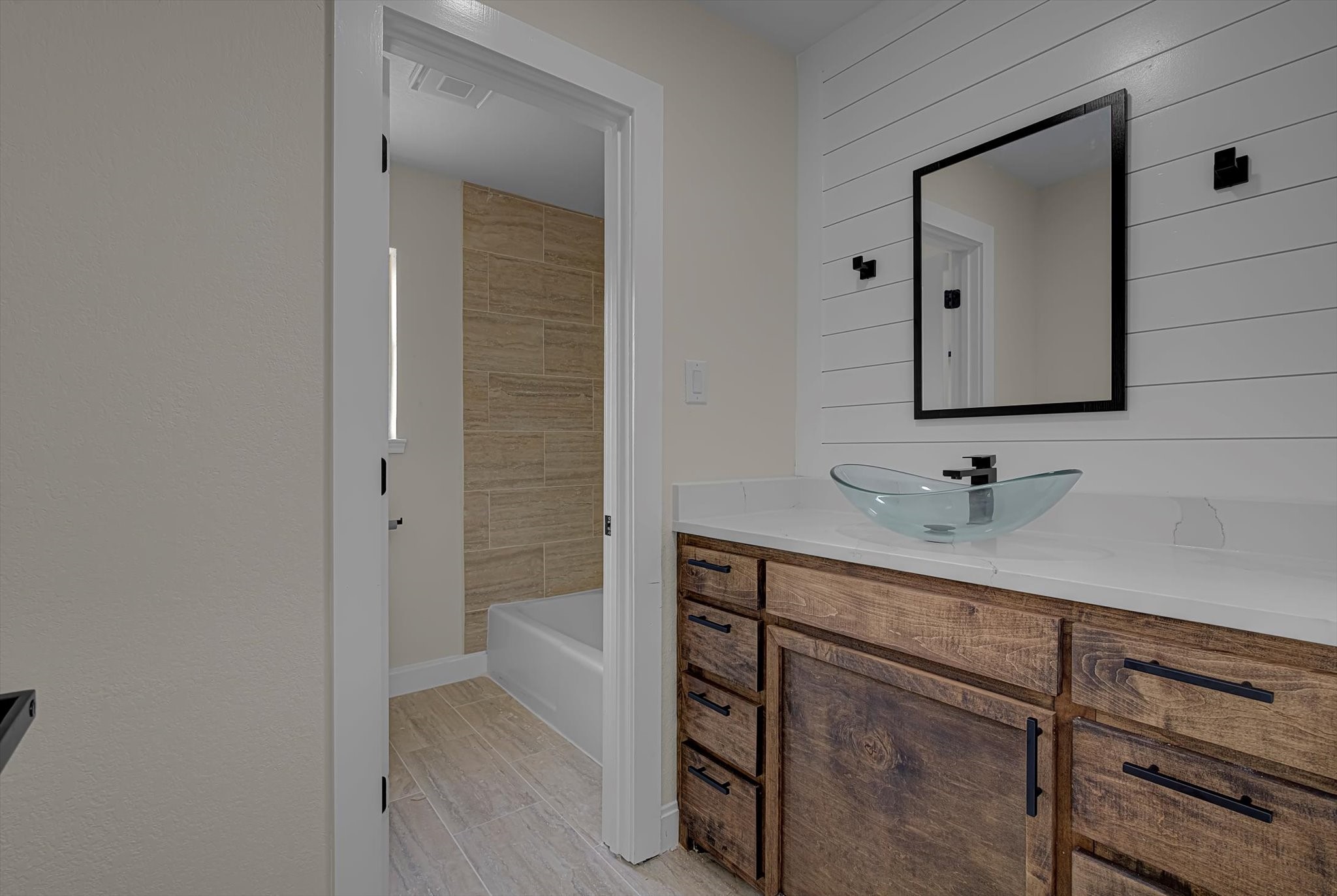 112 Walnut Street Property Photo 27