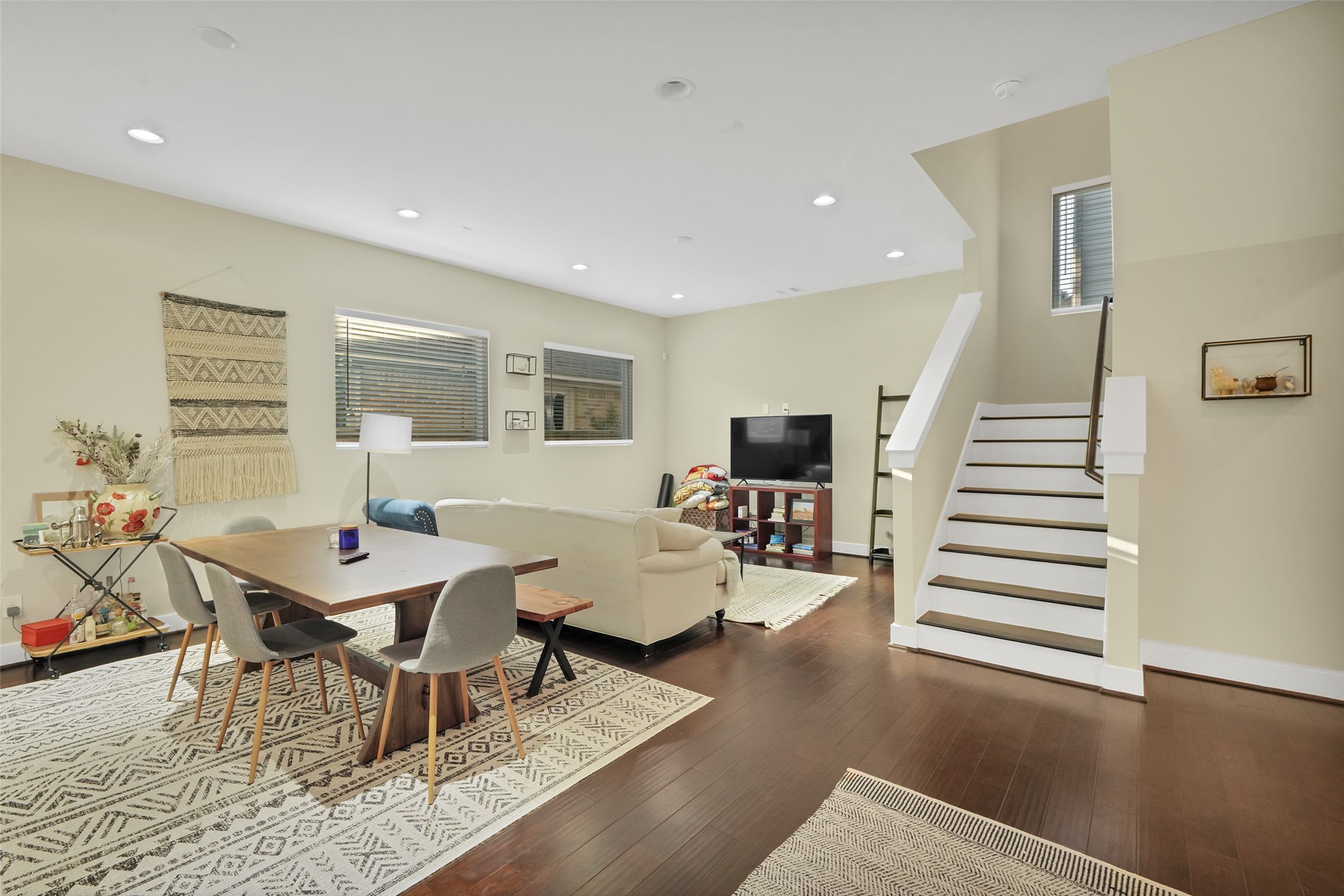 1264 Morris Street Property Photo 4
