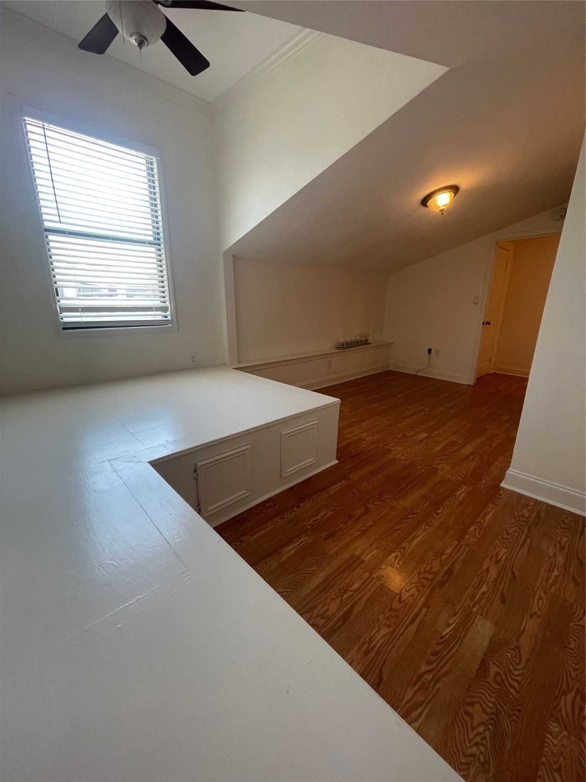 2110 Chenevert Street 8 Property Photo 8