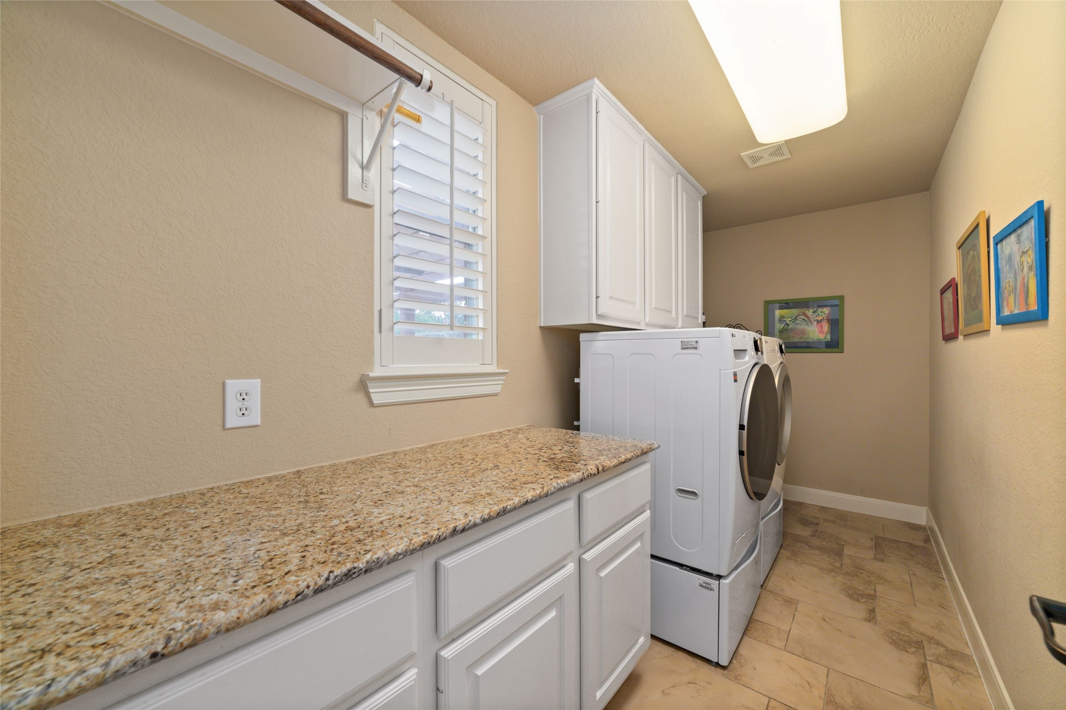 26027 Sebey Ridge Lane Property Photo 25