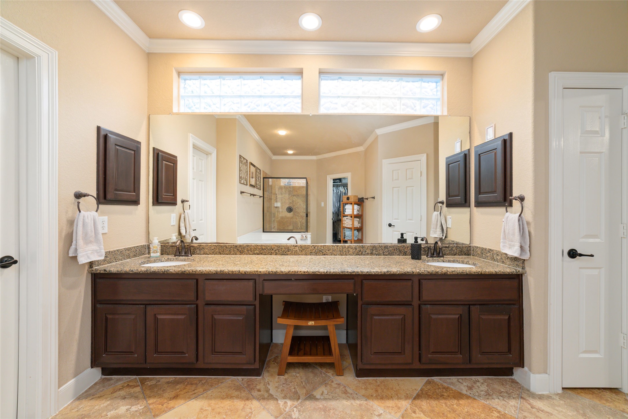 26027 Sebey Ridge Lane Property Photo 33