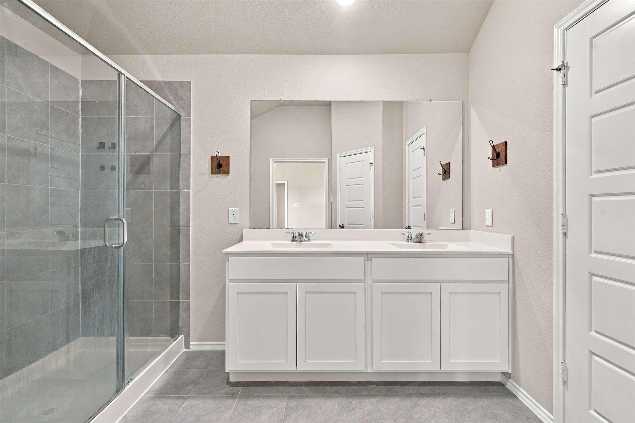 519 High Holly Circle Property Photo 12