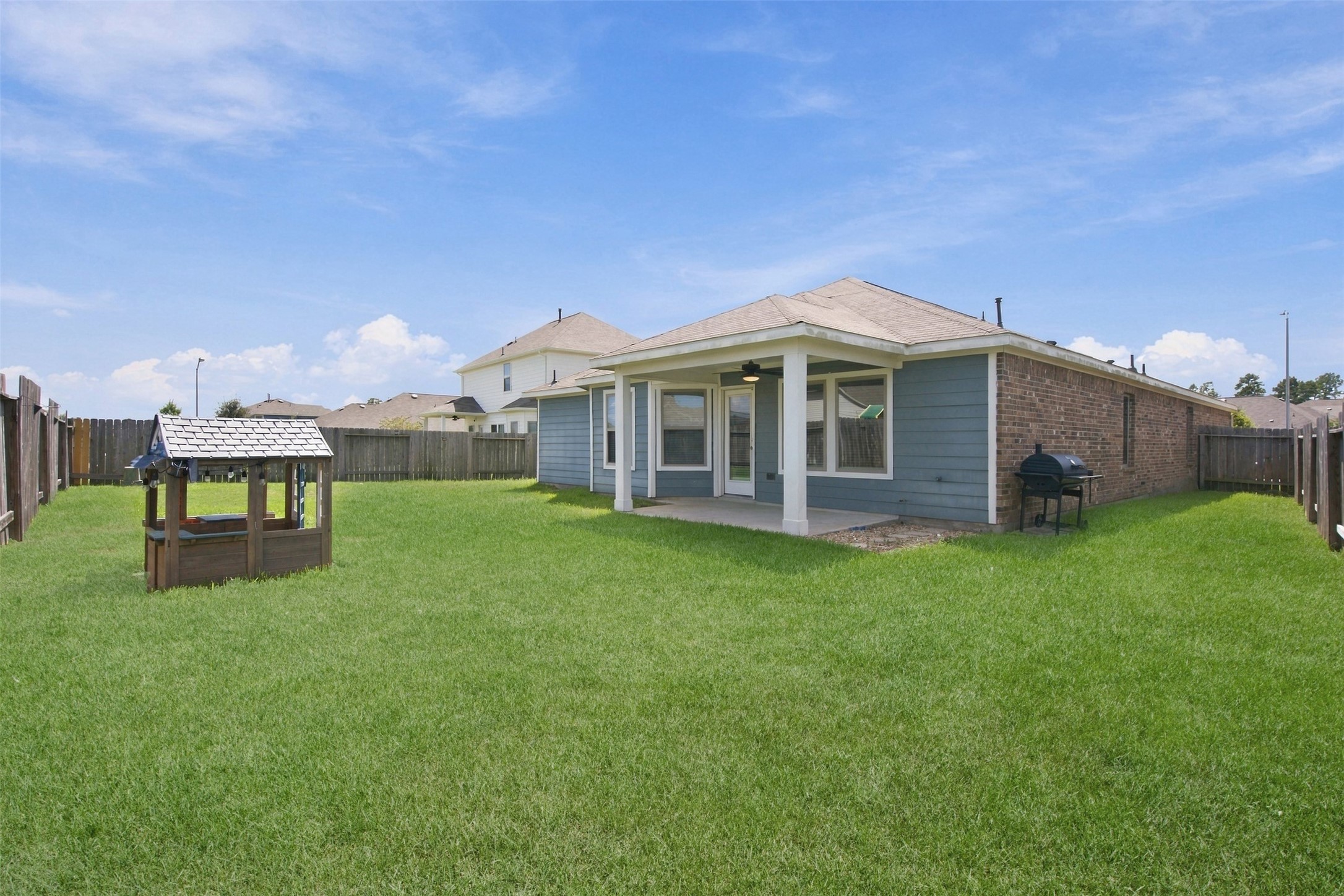 519 High Holly Circle Property Photo 21
